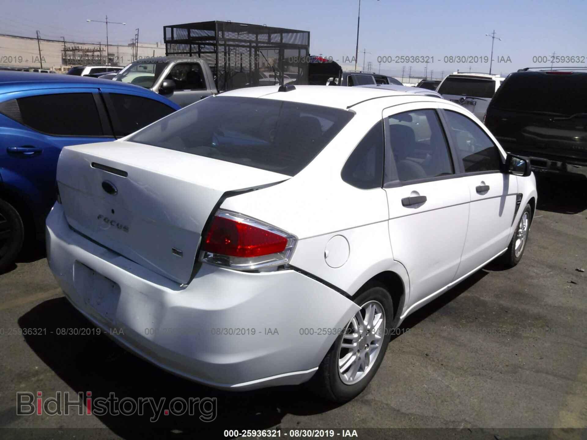 2008 FORD FOCUS - VIN: 1FAHP35N88W136539 - Фото 4
