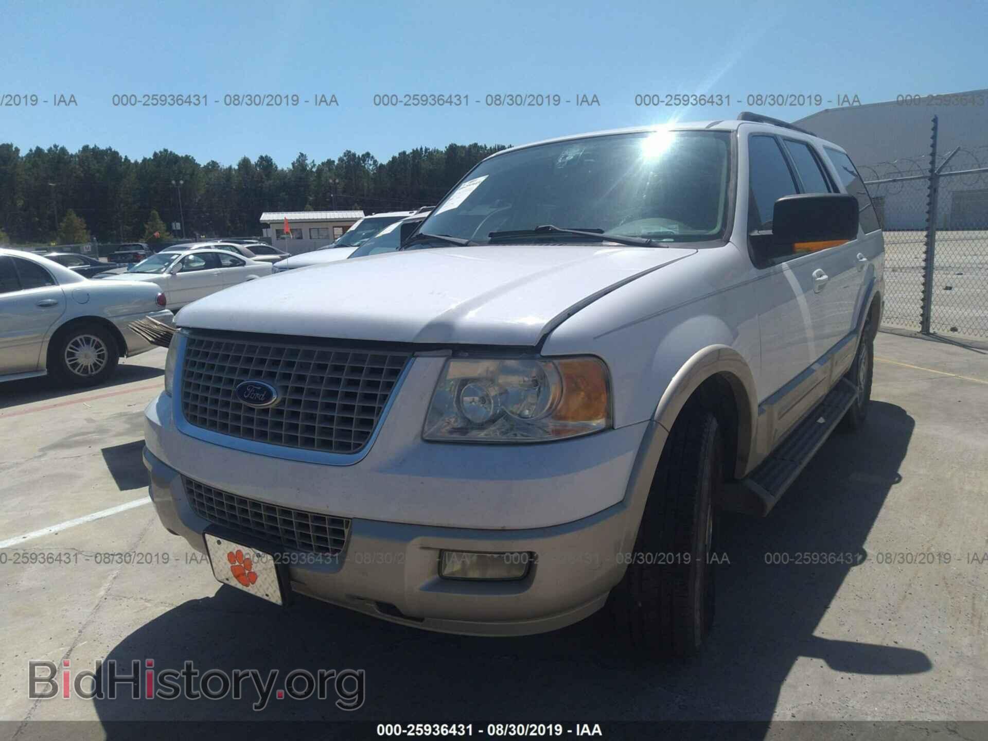 2005 FORD EXPEDITION - VIN: 1FMPU17505LA25671 - Фото 2