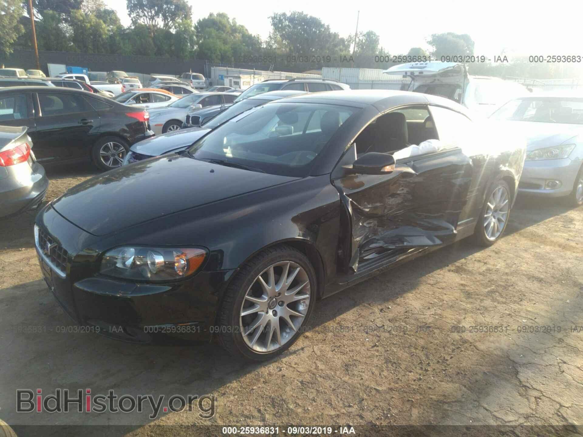 2006 VOLVO C70 - VIN: YV1MC68296J003770 - Фото 2