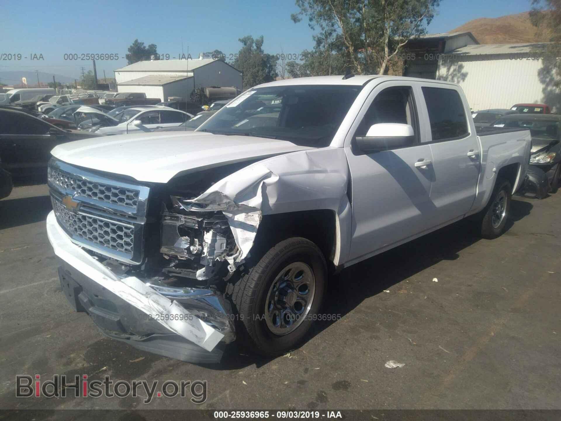 2014 Chevrolet Silverado - VIN: 3GCPCREC1EG180556 - Фото 2