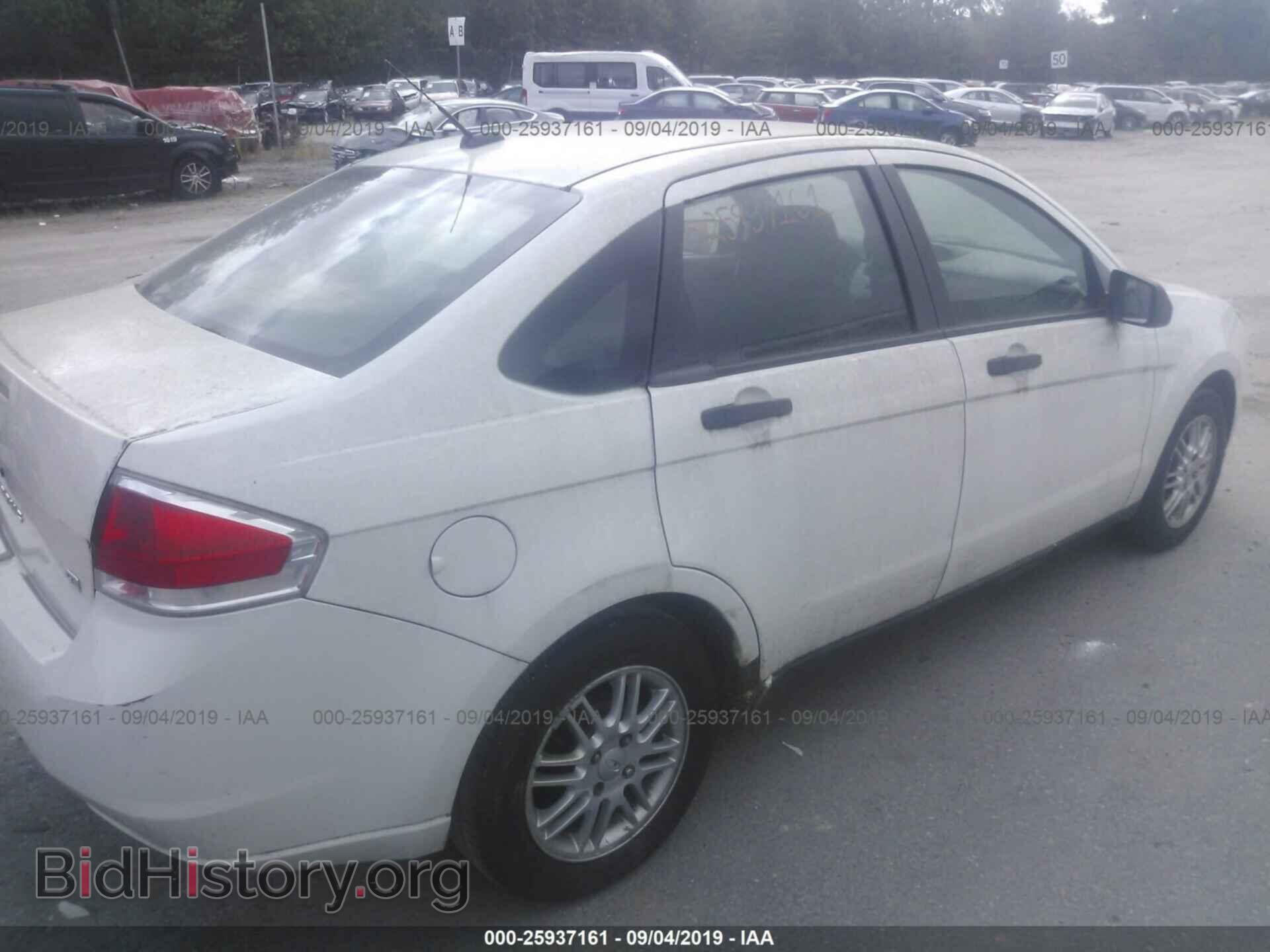 2009 FORD FOCUS - VIN: 1FAHP35N59W253965 - Фото 4