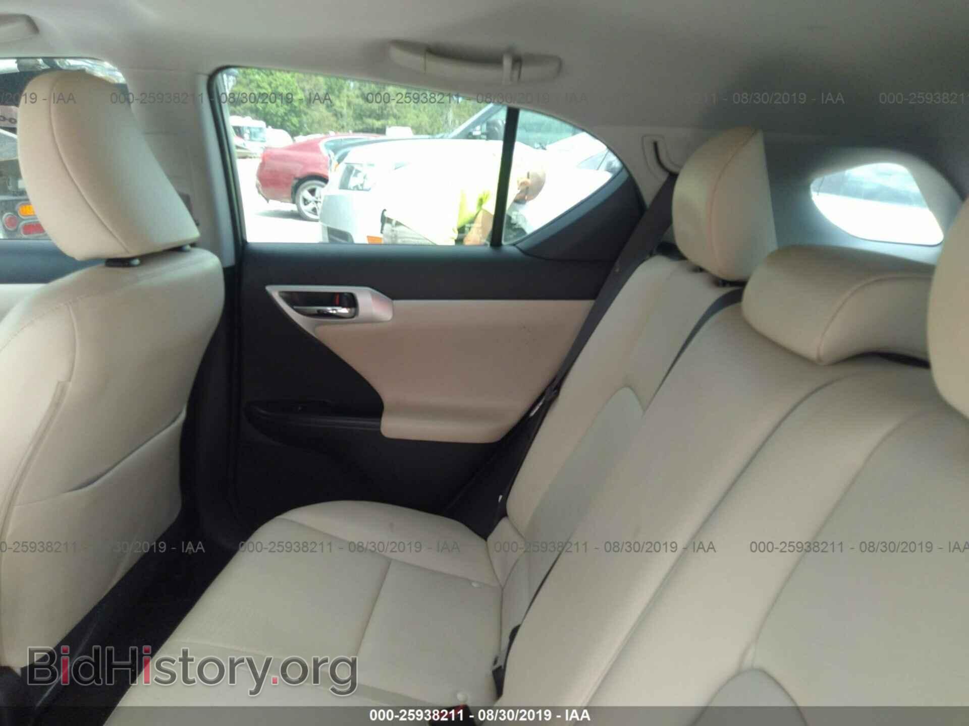 2011 LEXUS CT - VIN: JTHKD5BH7B2035914 - Photo 8