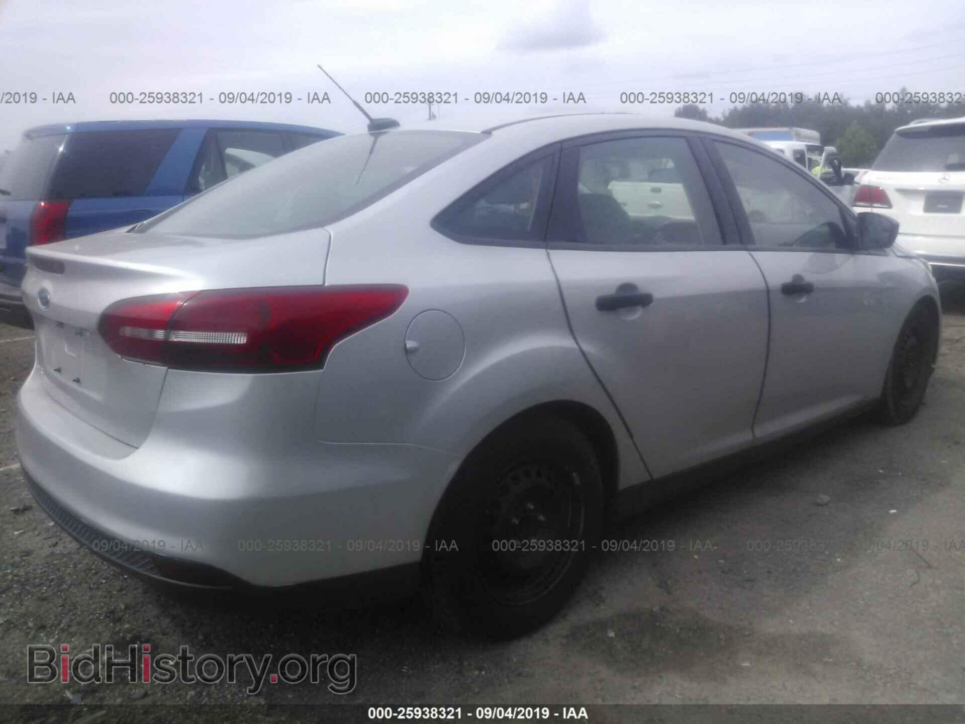 2016 FORD FOCUS - VIN: 1FADP3E27GL381076 - Photo 4