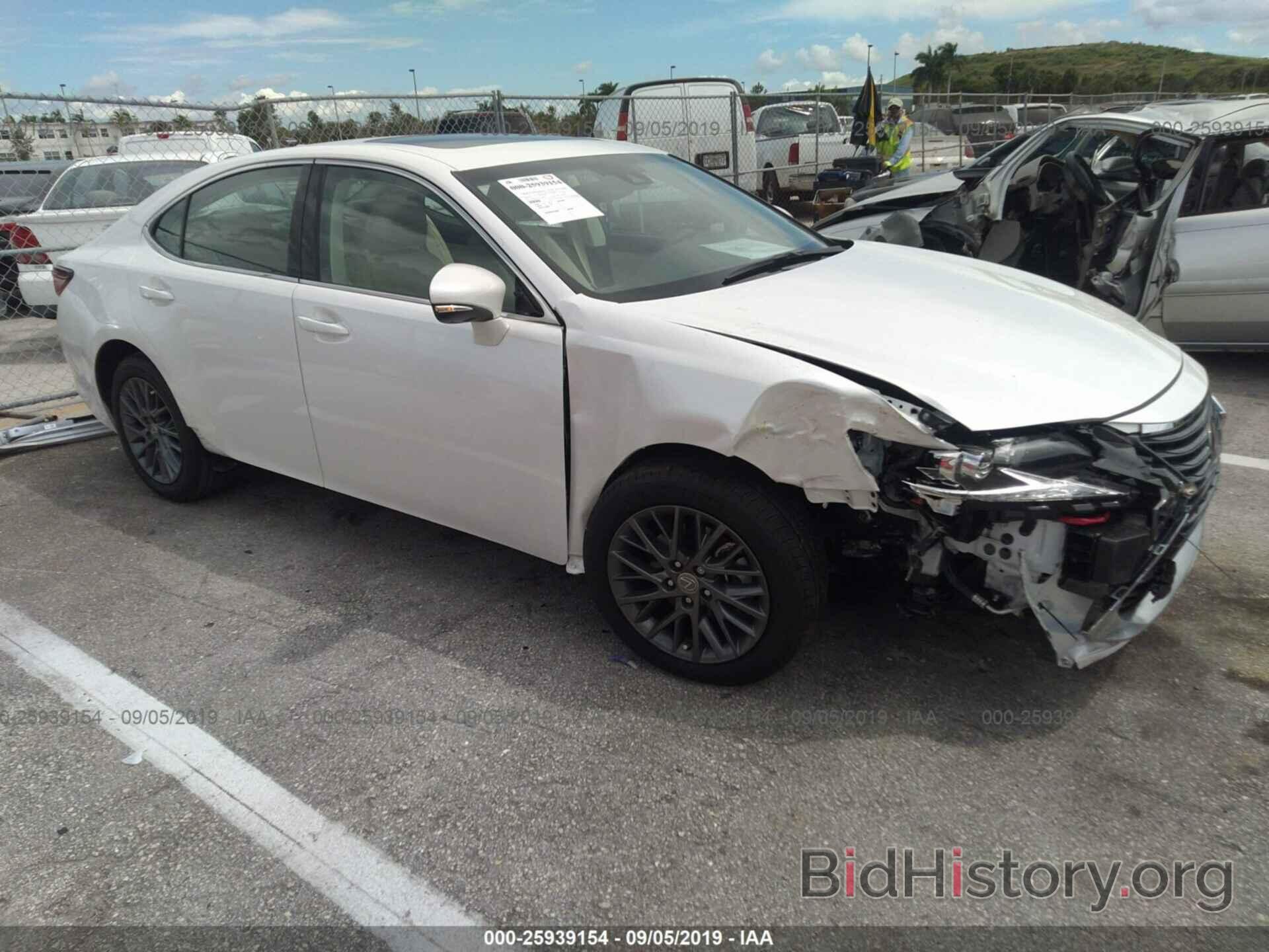 Photo 58ABK1GG3JU099875 - LEXUS ES 2018