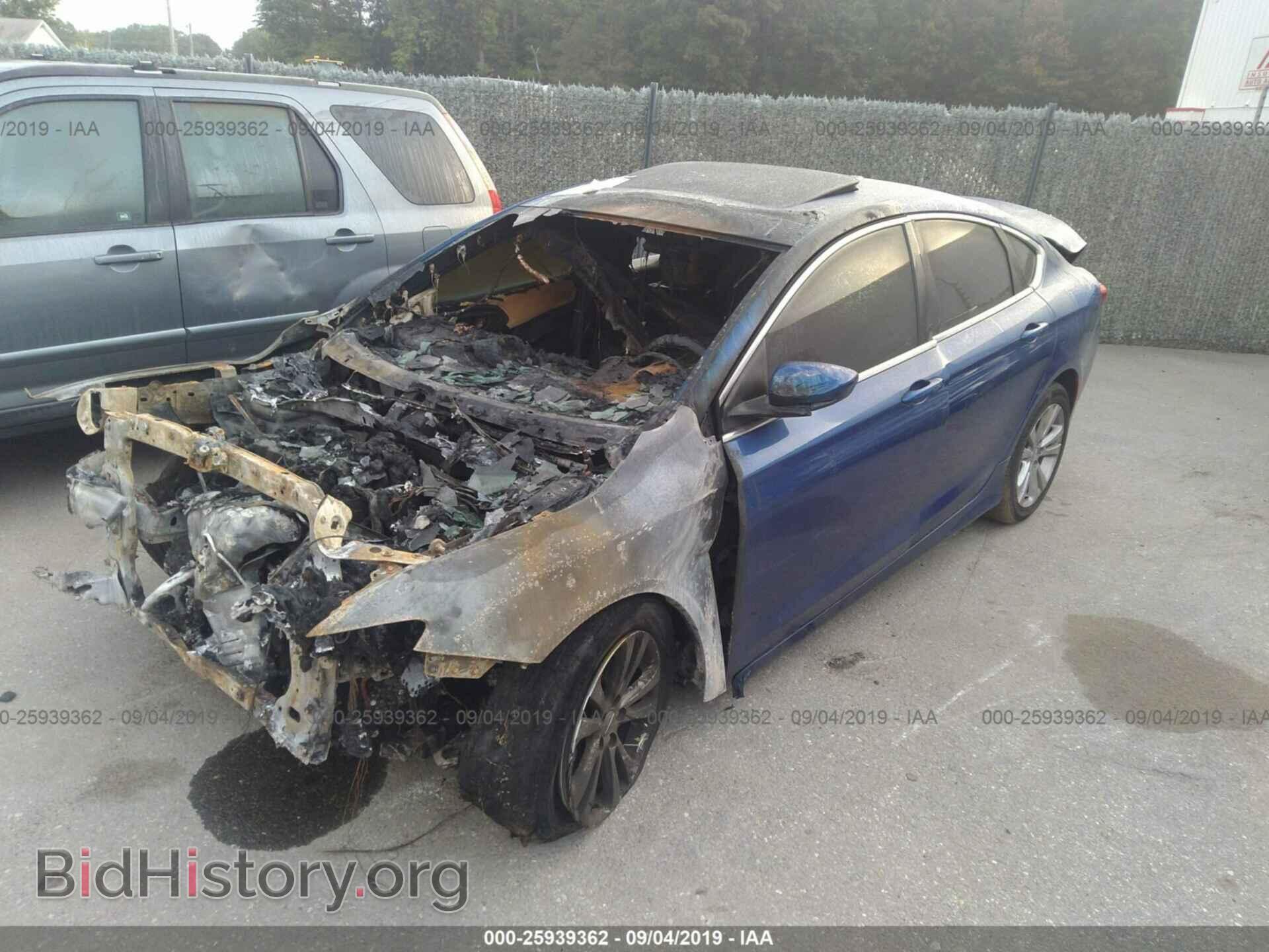 2015 CHRYSLER 200 - VIN: 1C3CCCAB8FN718479 - Photo 2