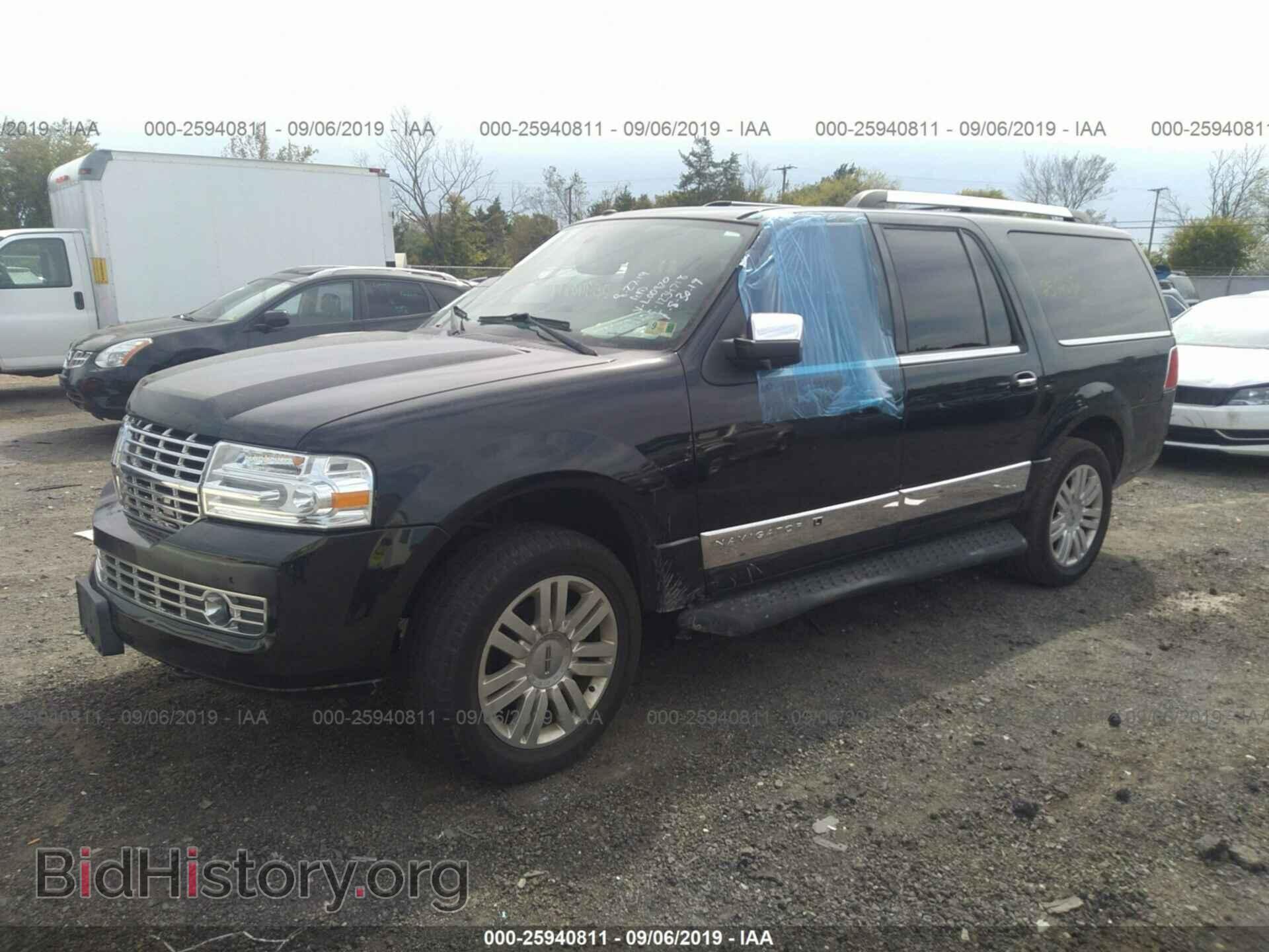 2012 LINCOLN NAVIGATOR - VIN: 5LMJJ3J5XCEL00870 - Фото 2