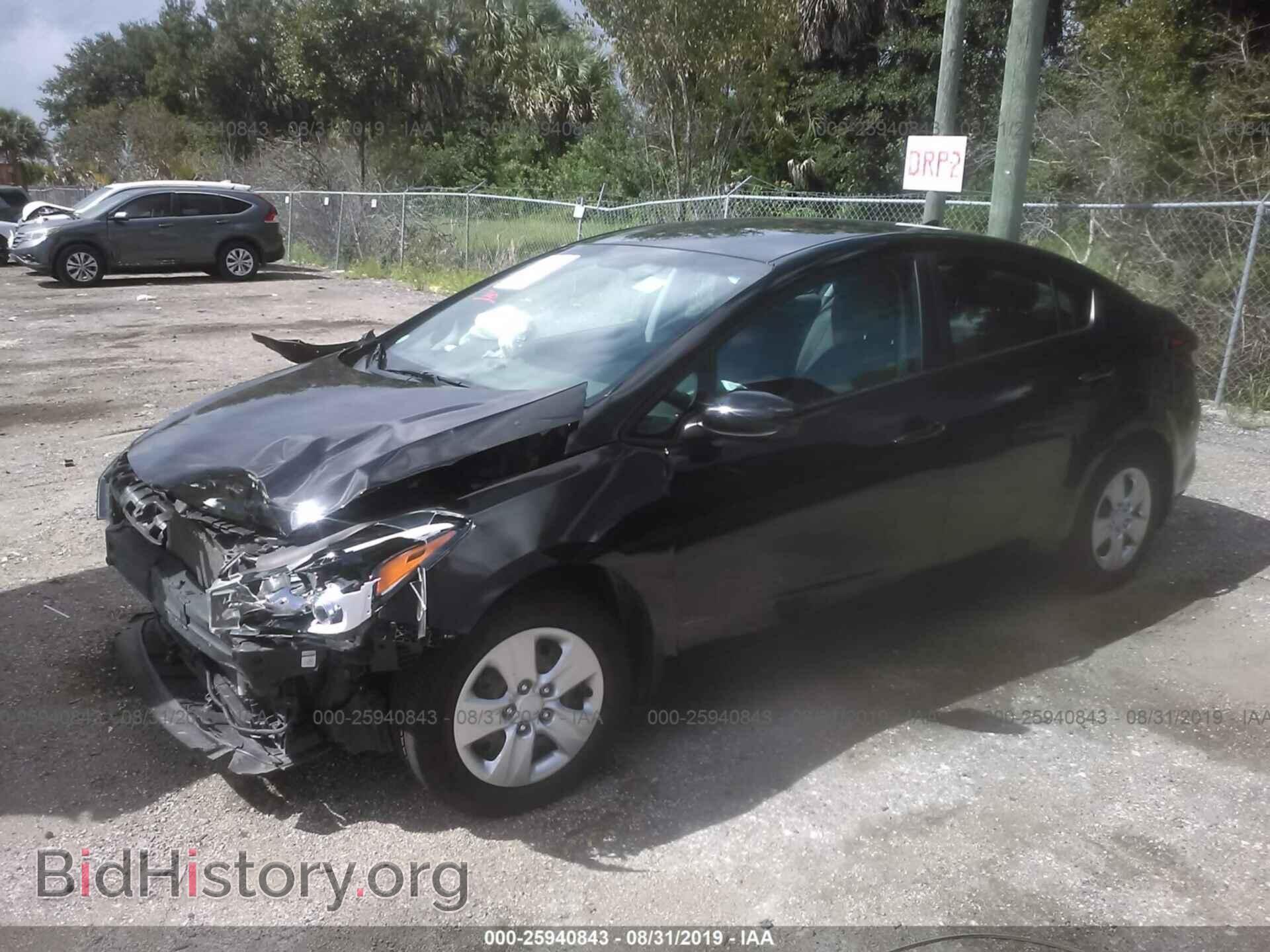 2017 KIA FORTE - VIN: 3KPFK4A78HE025268 - Photo 2