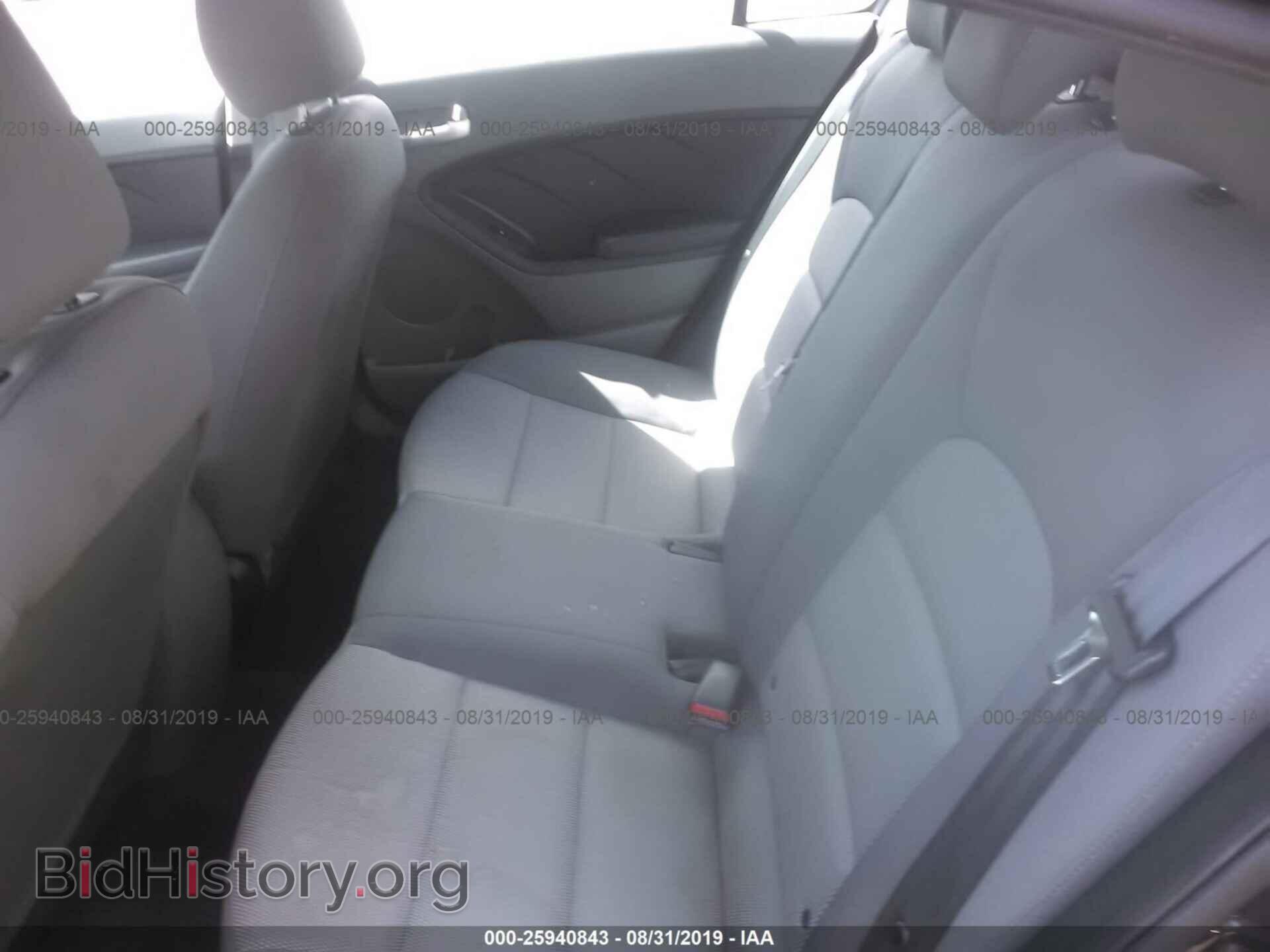 2017 KIA FORTE - VIN: 3KPFK4A78HE025268 - Photo 8