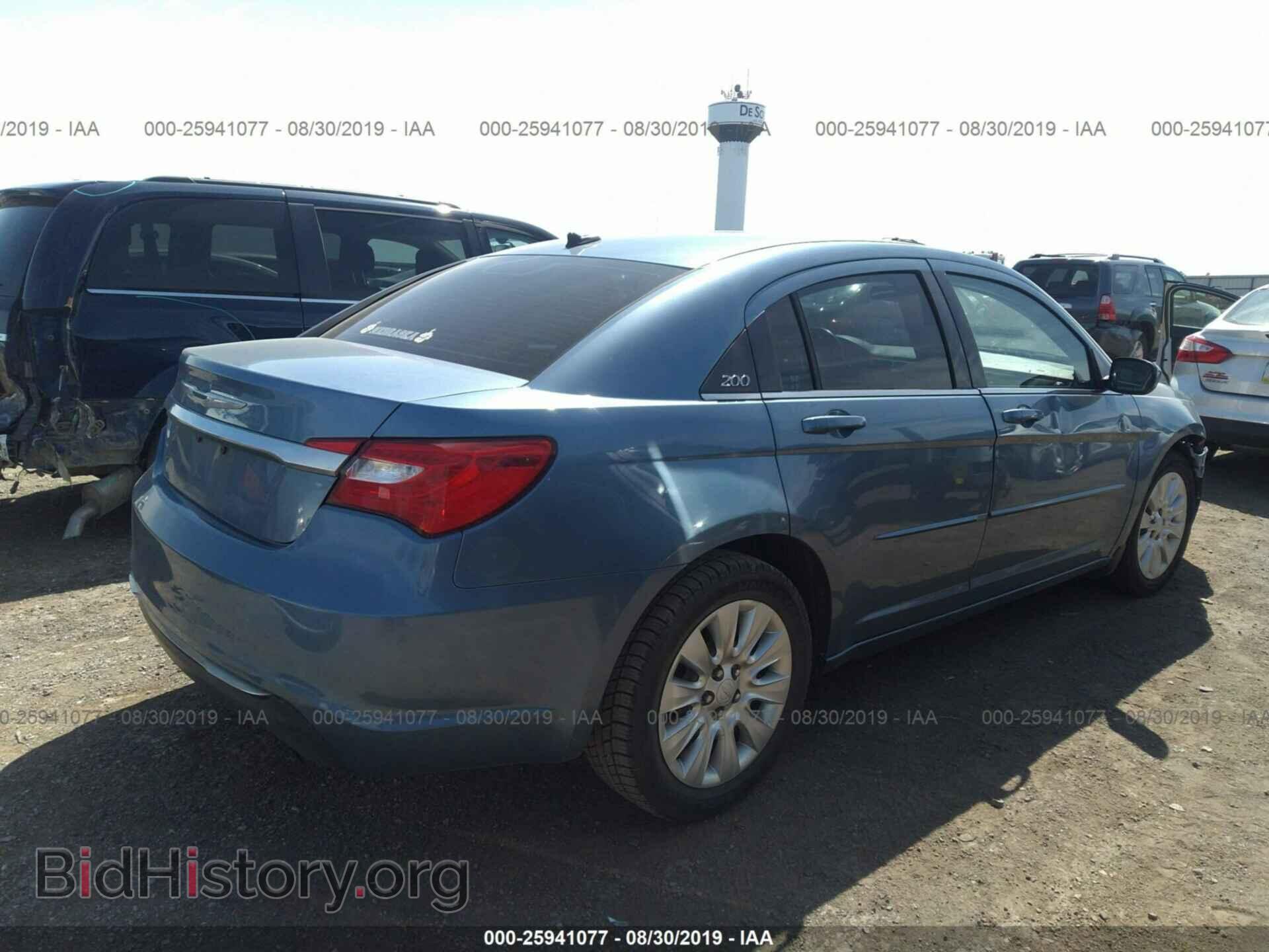2011 CHRYSLER 200 - VIN: 1C3BC4FBXBN552423 - Photo 4