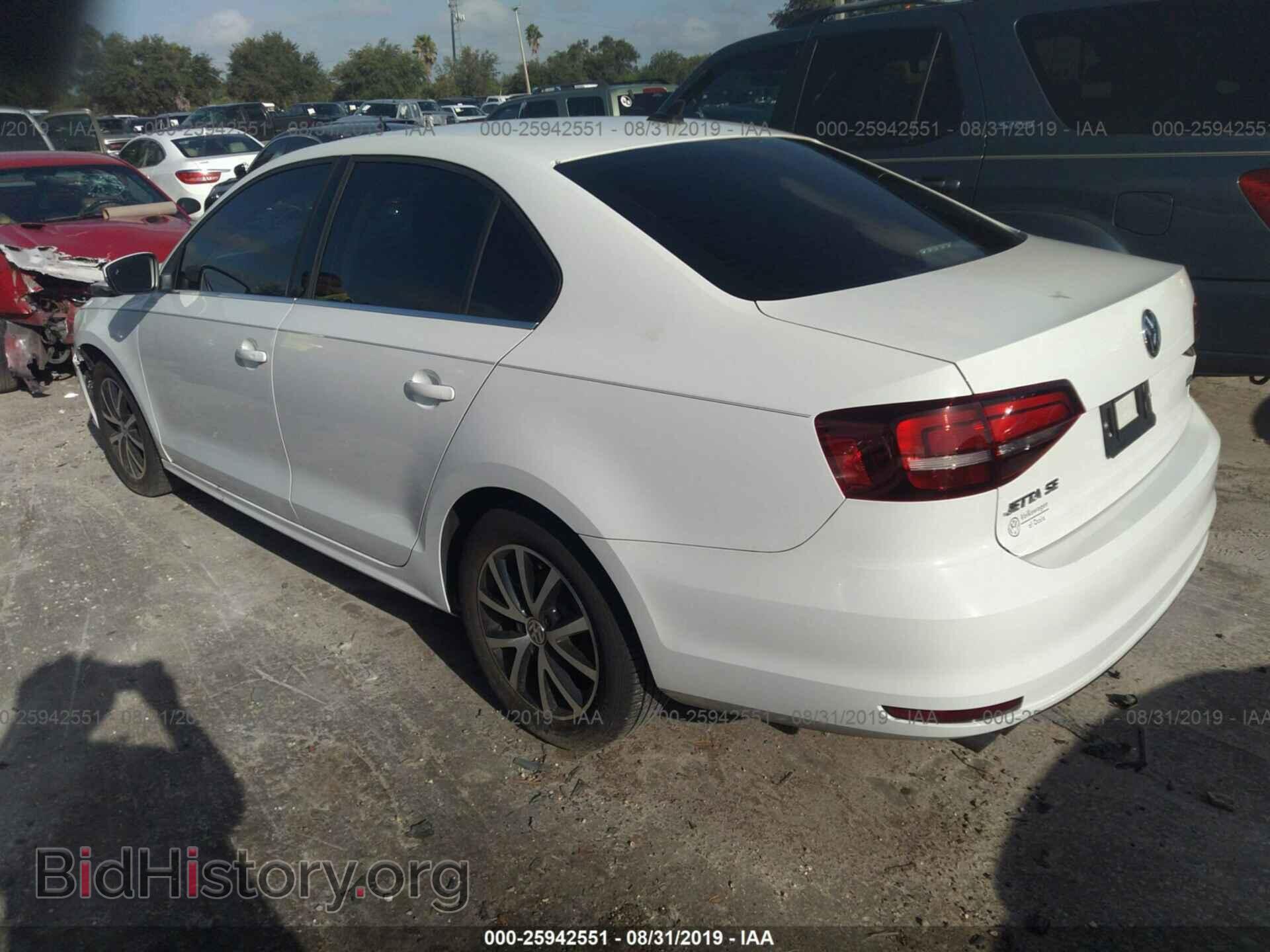 2017 VOLKSWAGEN JETTA - VIN: 3VWDB7AJ0HM407267 - Фото 3