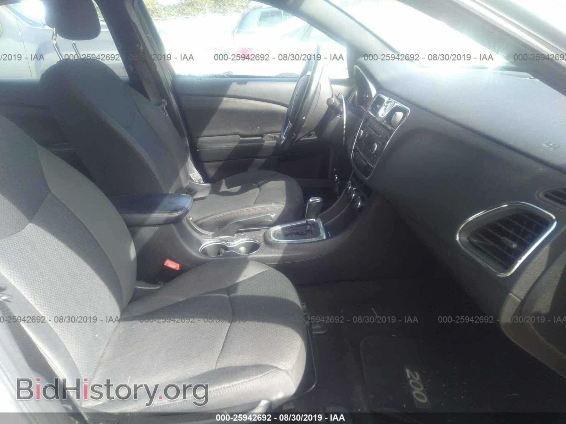 2011 CHRYSLER 200 - VIN: 1C3BC1FB8BN555352 - Фото 5