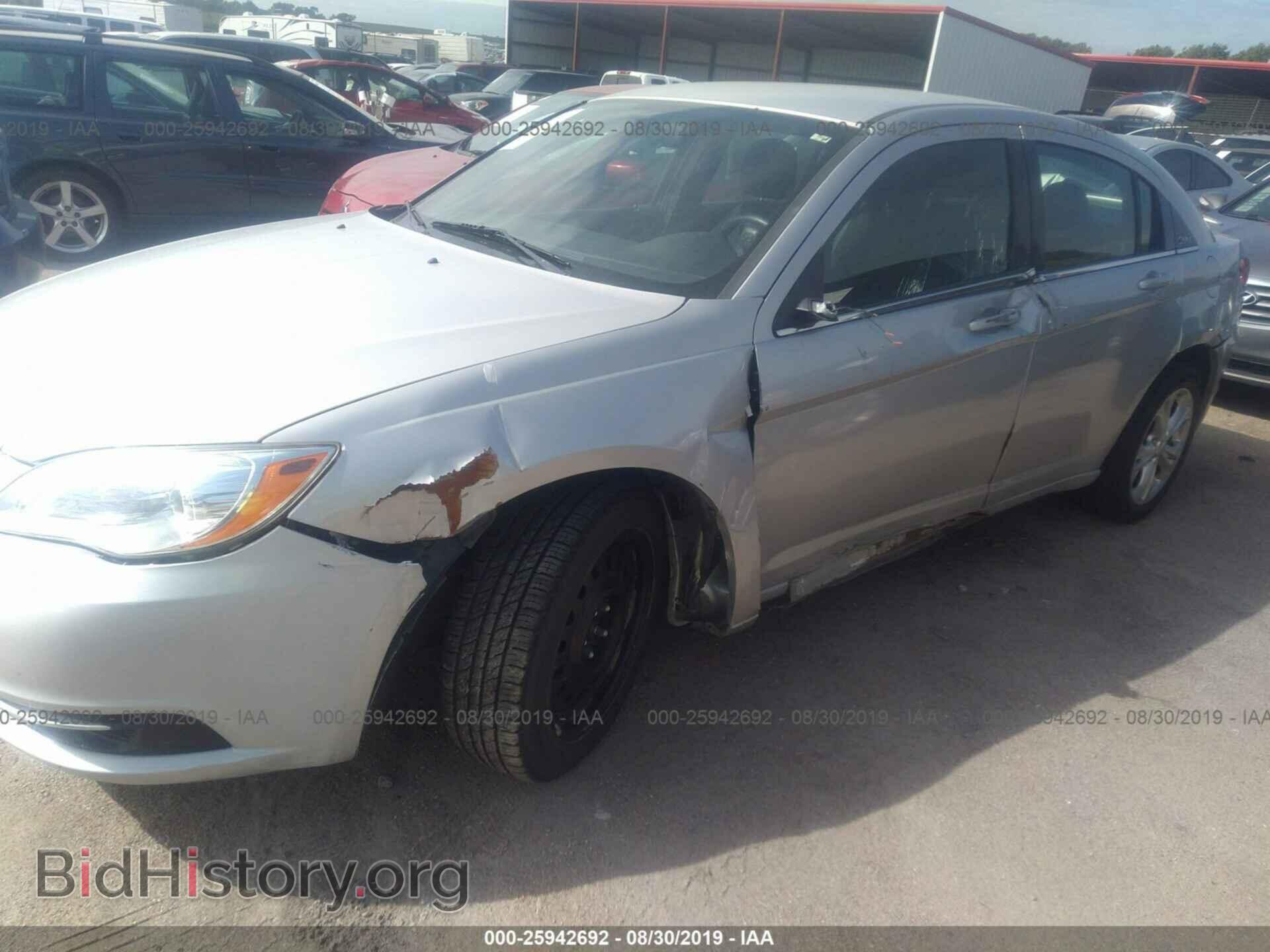 2011 CHRYSLER 200 - VIN: 1C3BC1FB8BN555352 - Фото 6