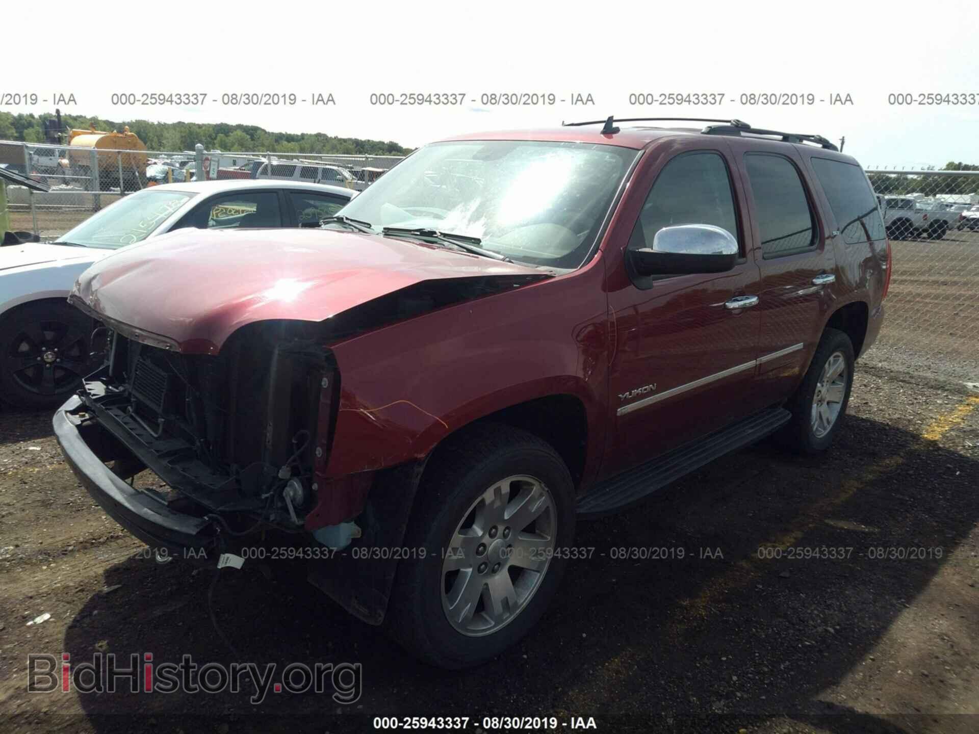 2011 GMC YUKON - VIN: 1GKS2CE02BR272484 - Фото 2