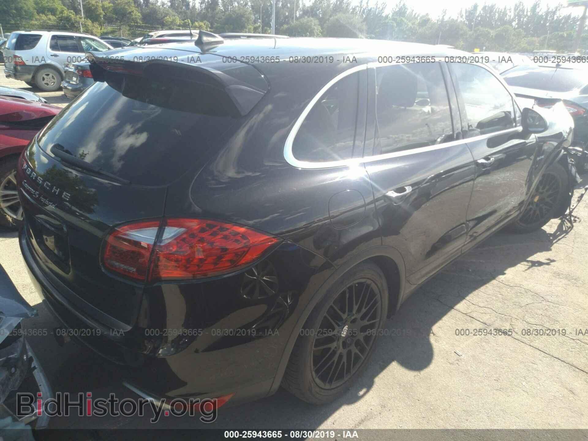 2012 PORSCHE CAYENNE - VIN: WP1AE2A2XCLA92334 - Фото 4