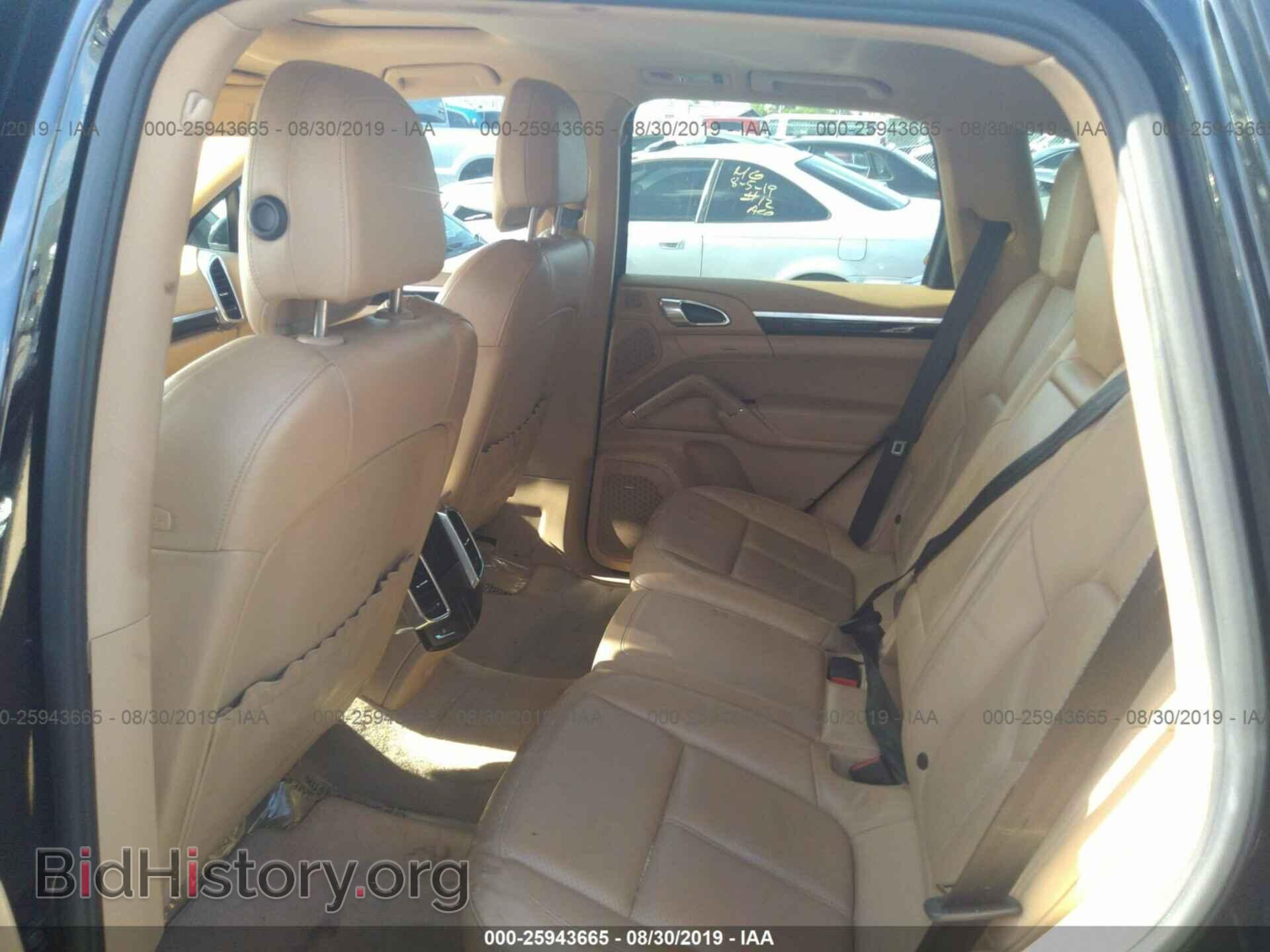 2012 PORSCHE CAYENNE - VIN: WP1AE2A2XCLA92334 - Фото 8