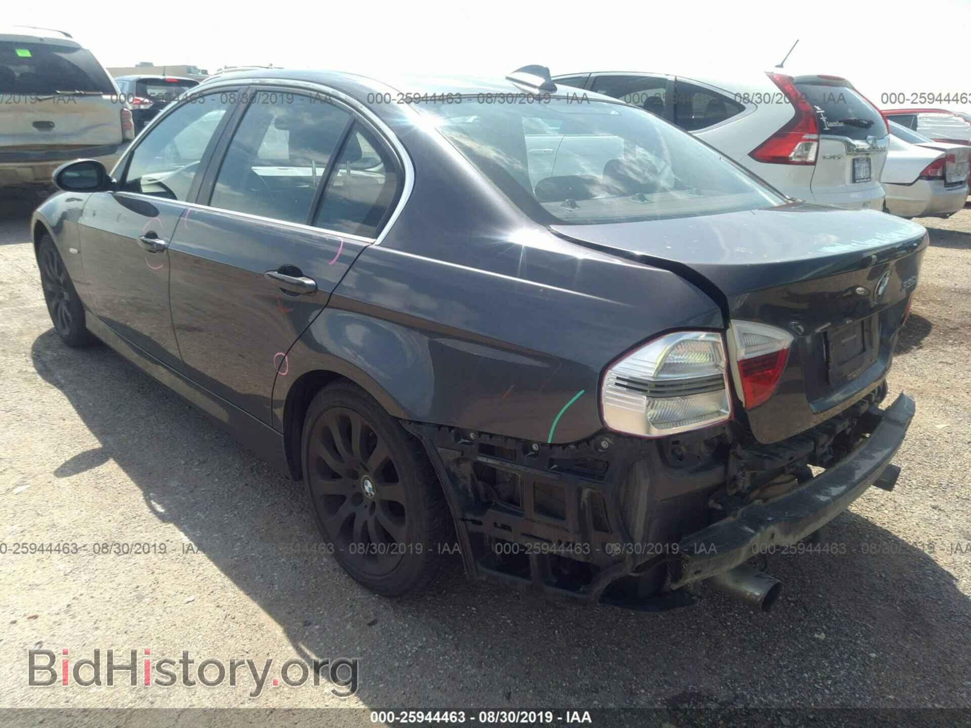 2007 BMW 335 - VIN: WBAVD53527A007306 - Photo 3