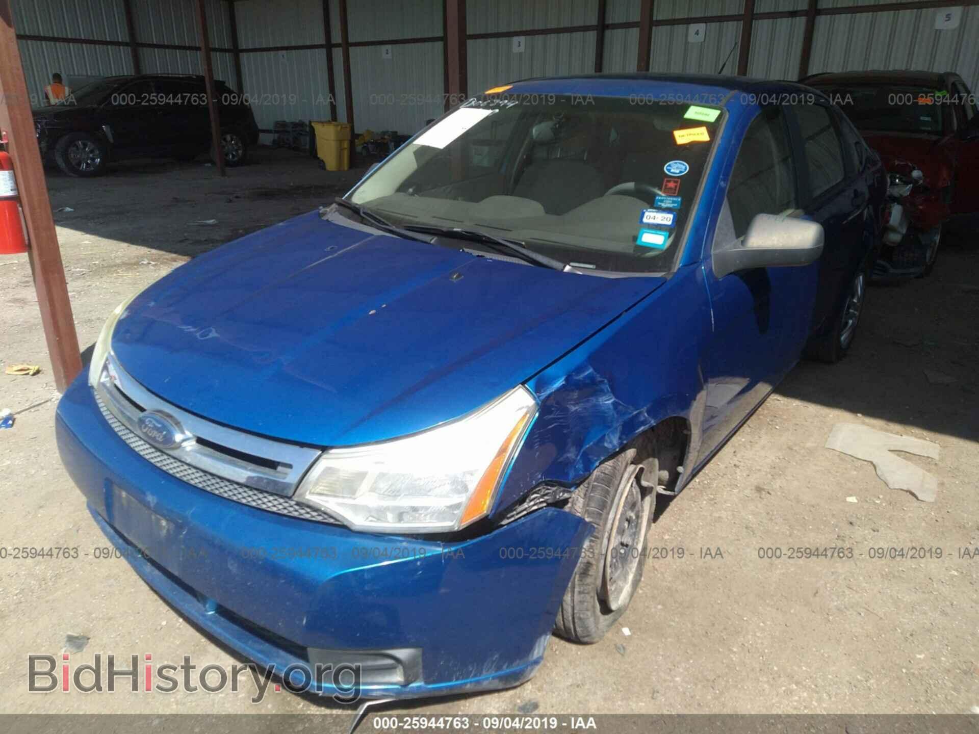 2010 FORD FOCUS - VIN: 1FAHP3EN7AW112917 - Фото 2