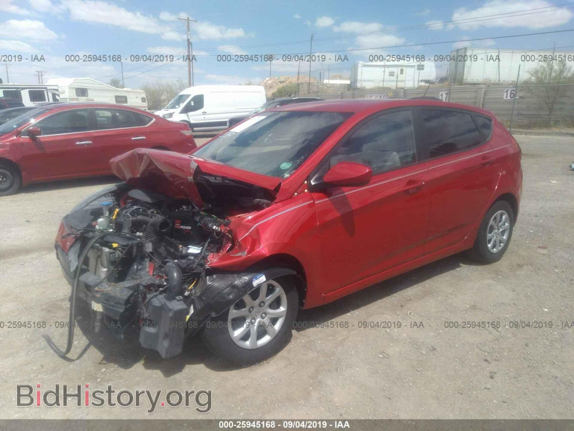 2013 HYUNDAI ACCENT - VIN: KMHCT5AE3DU137357 - Фото 2