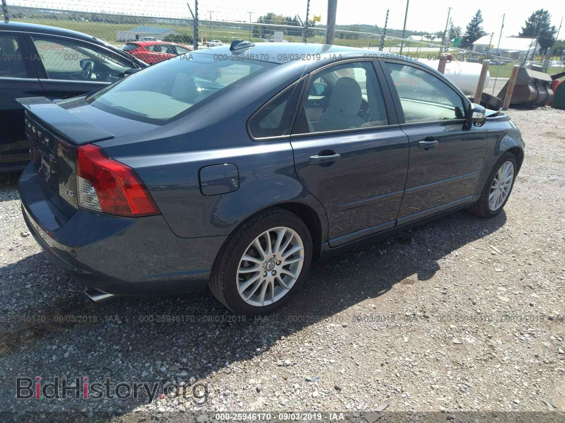 2011 VOLVO S40 - VIN: YV1672MS8B2542705 - Фото 4