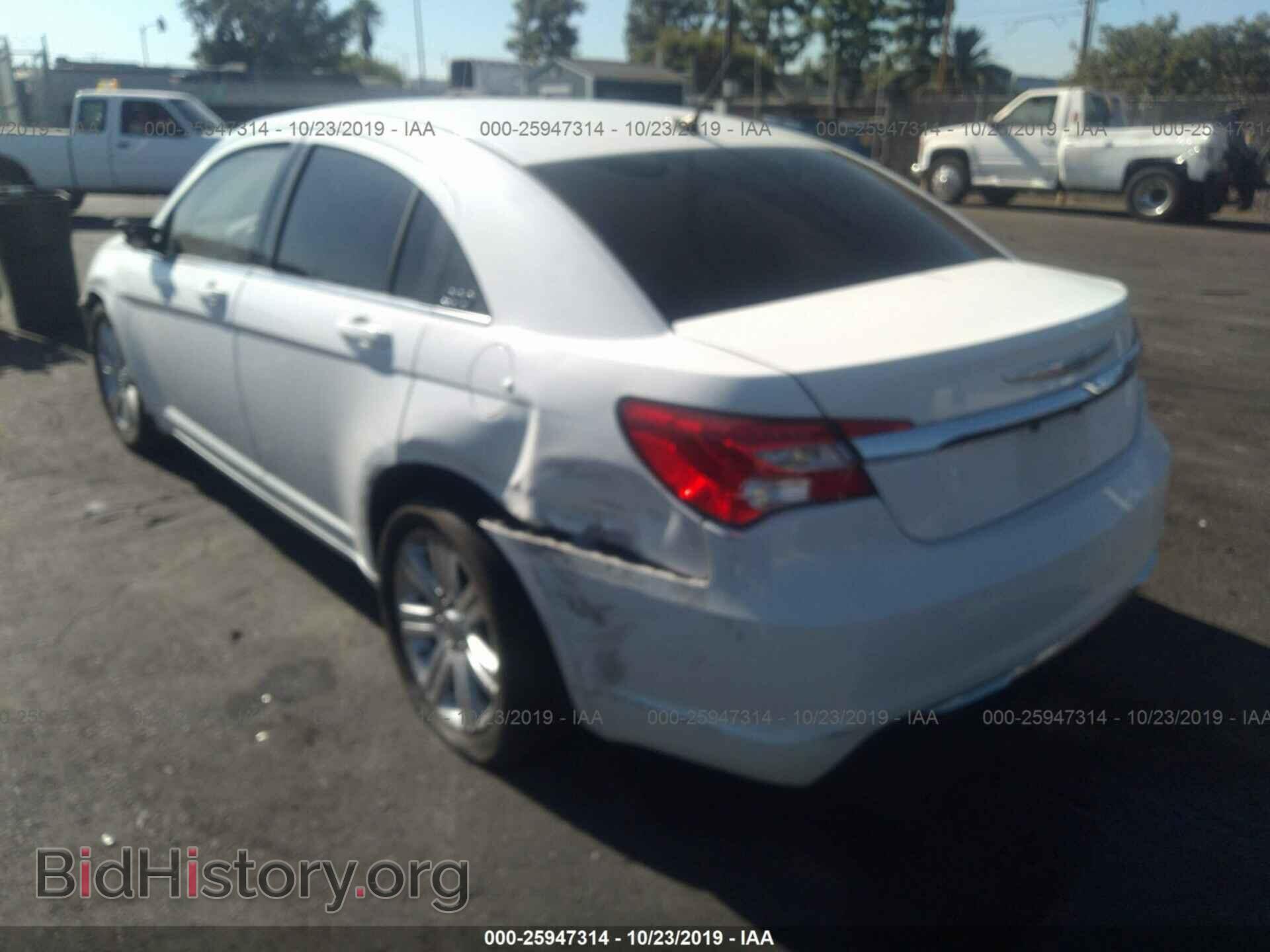 2013 CHRYSLER 200 - VIN: 1C3CCBAB2DN647755 - Photo 3