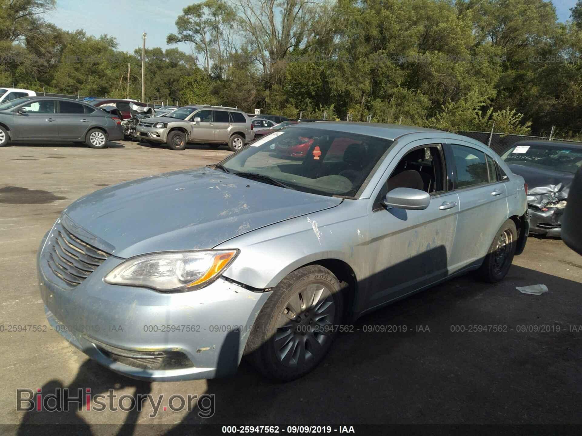 2014 CHRYSLER 200 - VIN: 1C3CCBAB6EN141315 - Фото 2