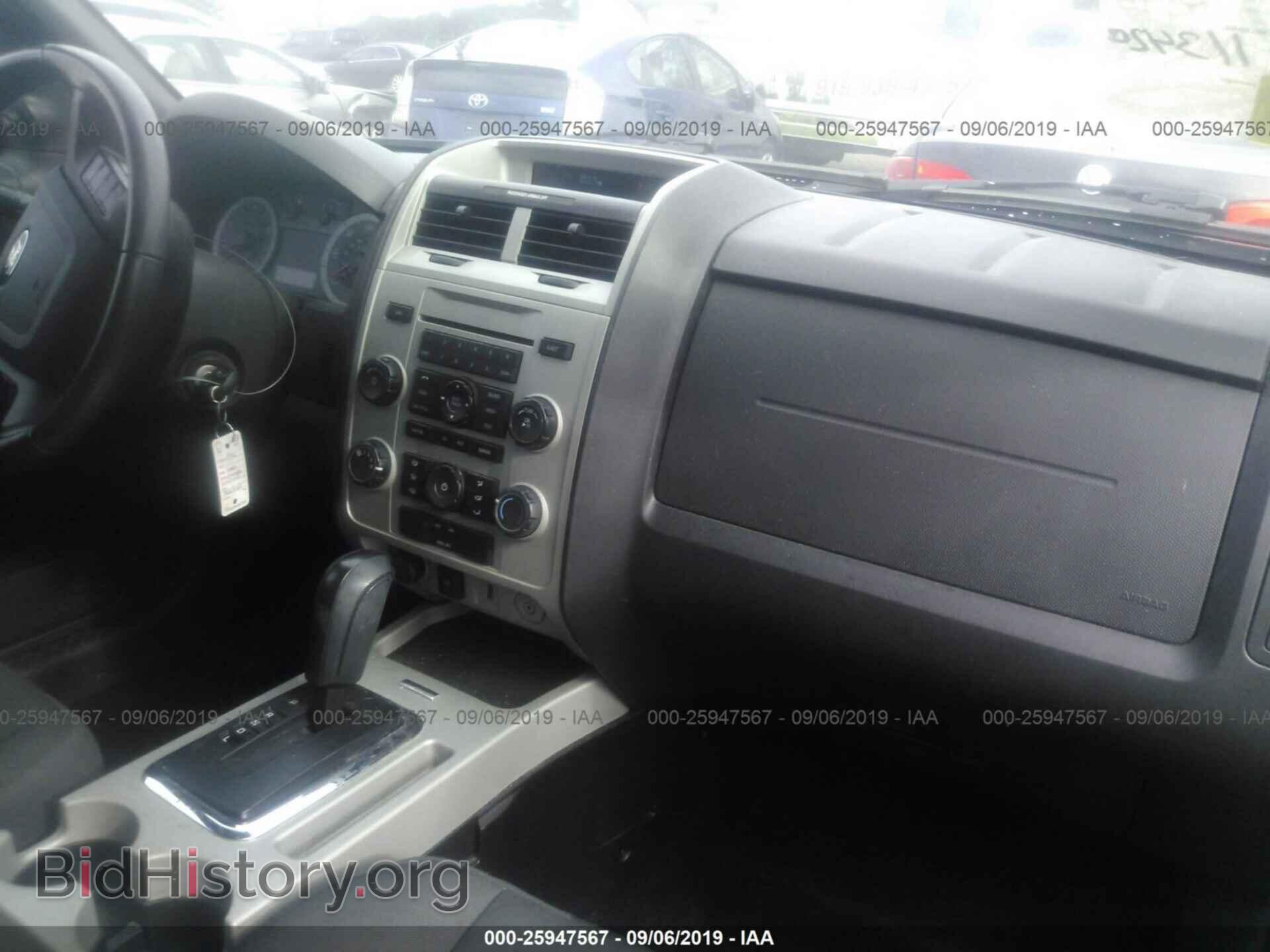 2011 FORD ESCAPE - VIN: 1FMCU0D77BKA14022 - Фото 5