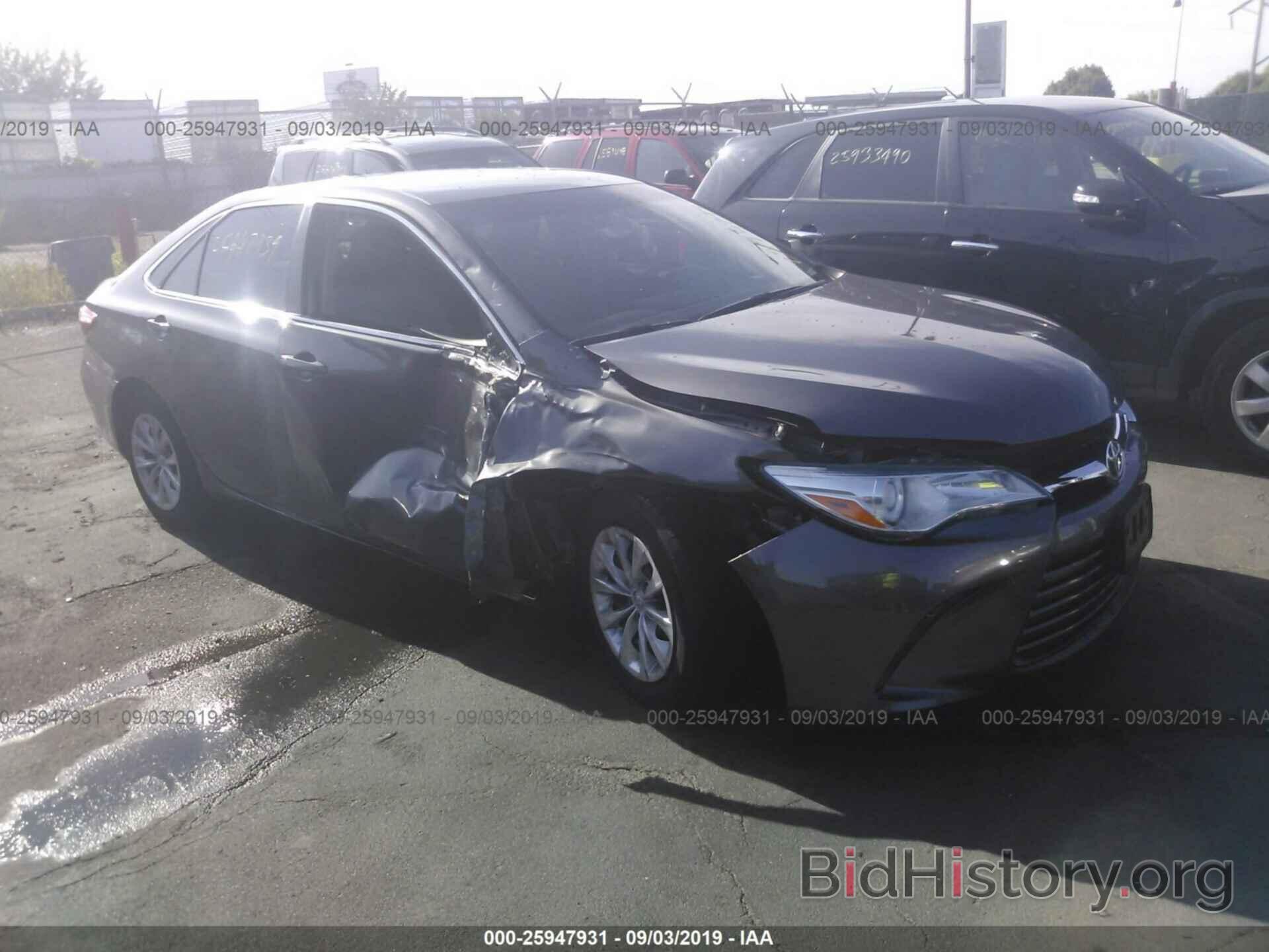 Photo 4T4BF1FK4GR545502 - TOYOTA CAMRY 2016