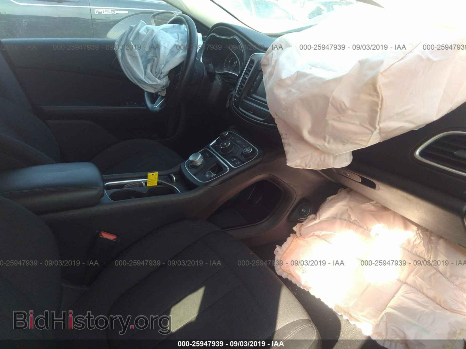 2016 CHRYSLER 200 - VIN: 1C3CCCAB8GN160862 - Photo 5