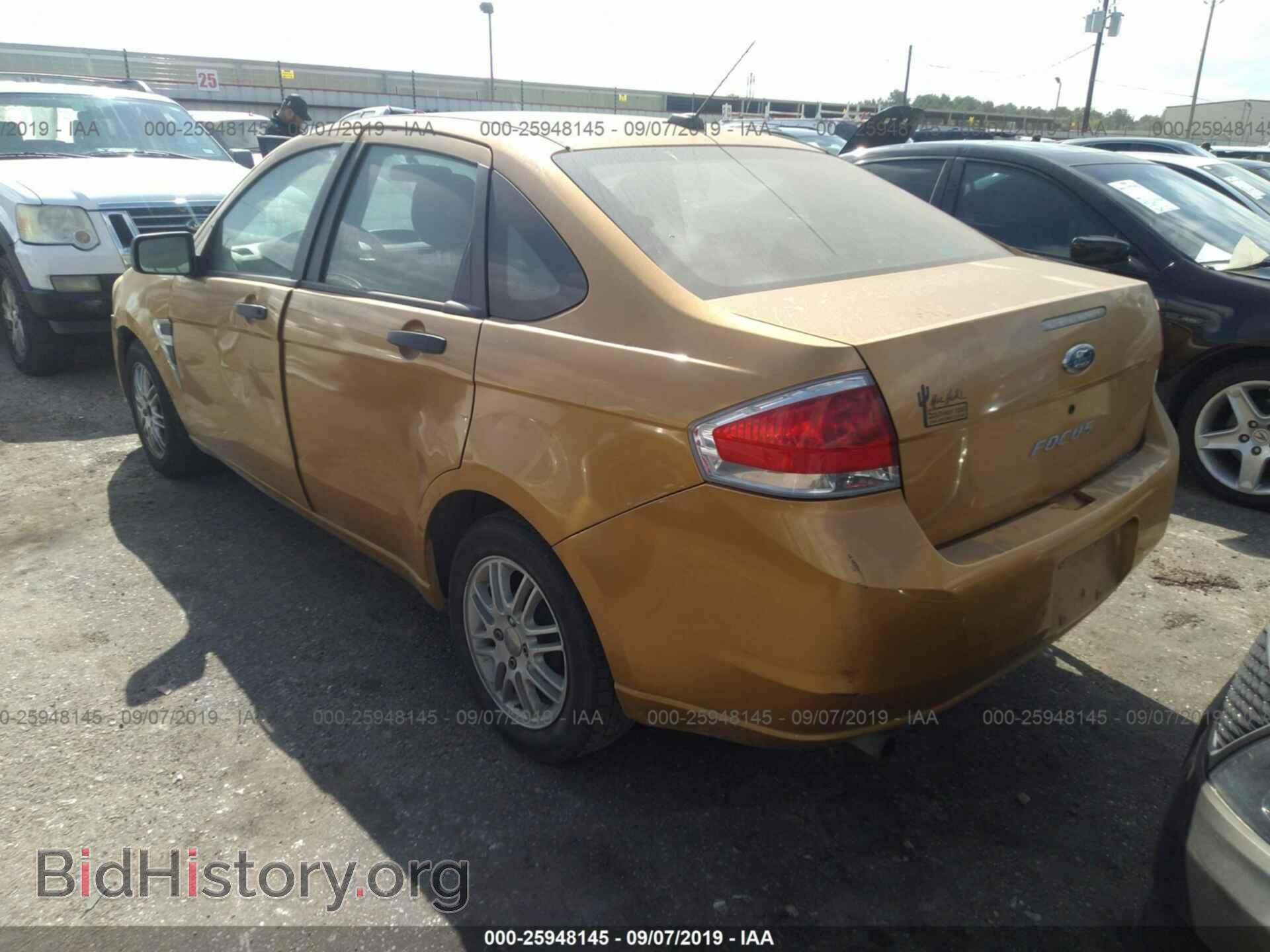 2009 Ford Focus - VIN: 1FAHP34N79W105544 - Photo 3