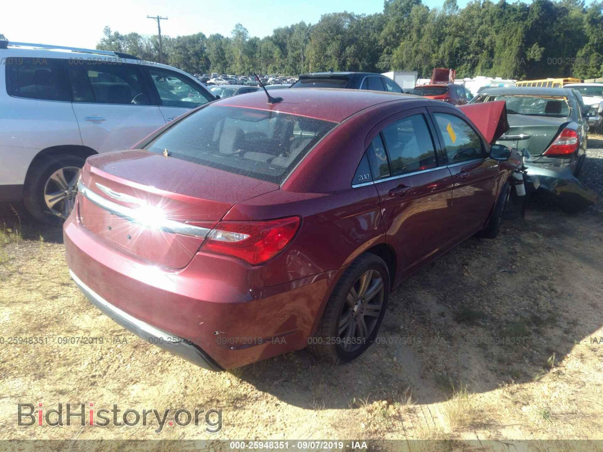 2013 CHRYSLER 200 - VIN: 1C3CCBAB0DN669818 - Фото 4
