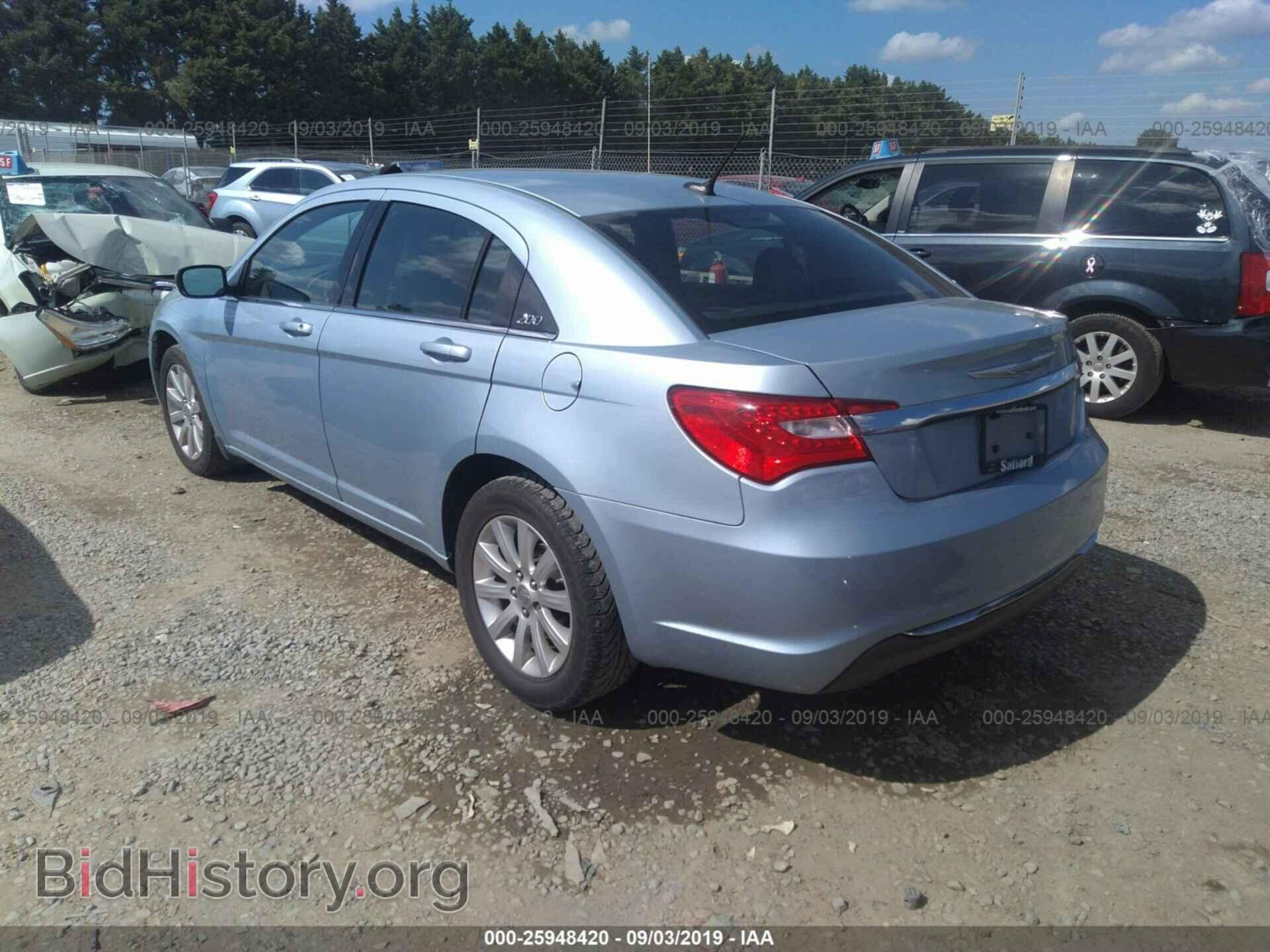 2013 CHRYSLER 200 - VIN: 1C3CCBBB1DN574943 - Фото 3