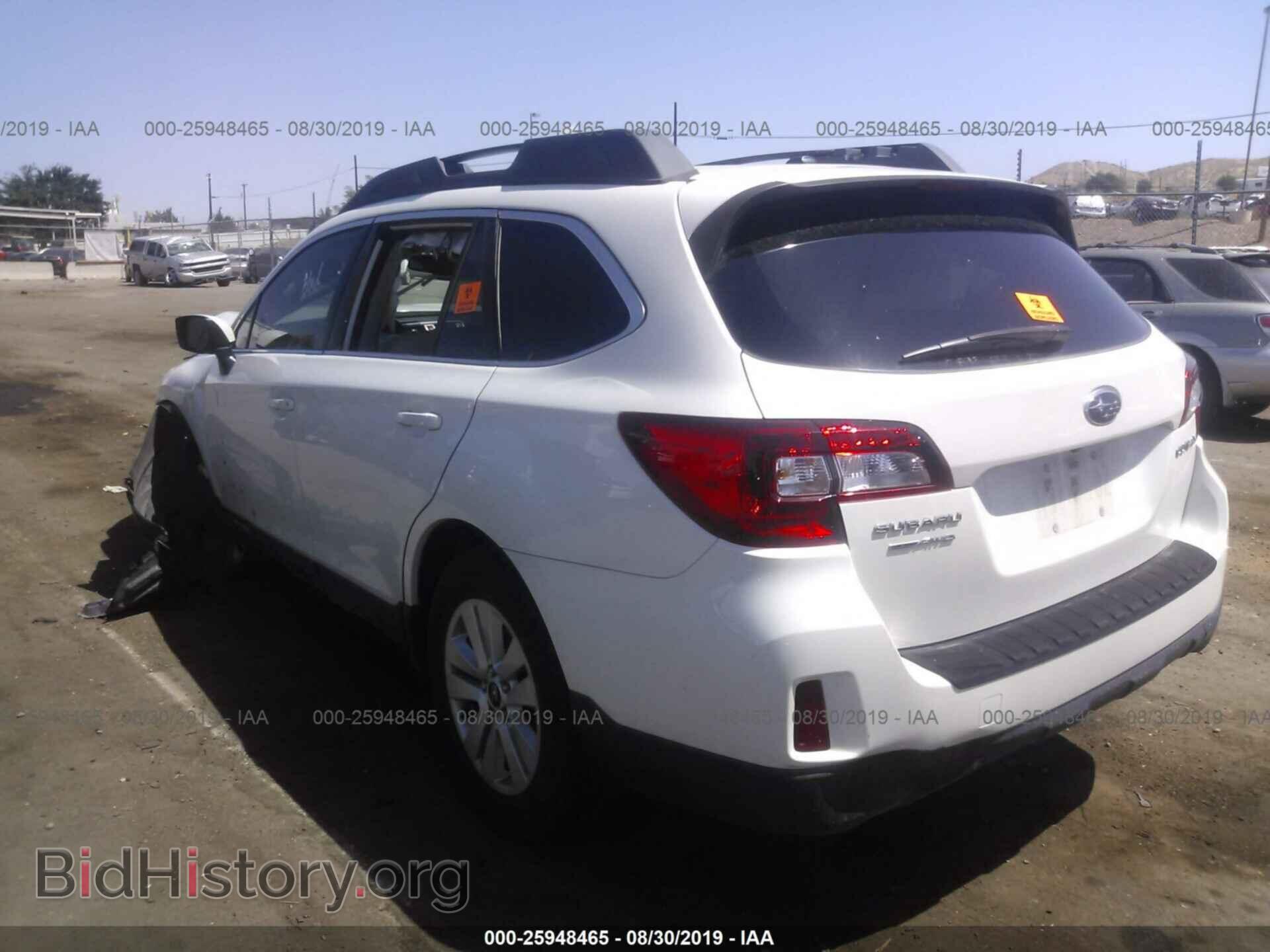 2015 SUBARU OUTBACK - VIN: 4S4BSBFC7F3260172 - Фото 3