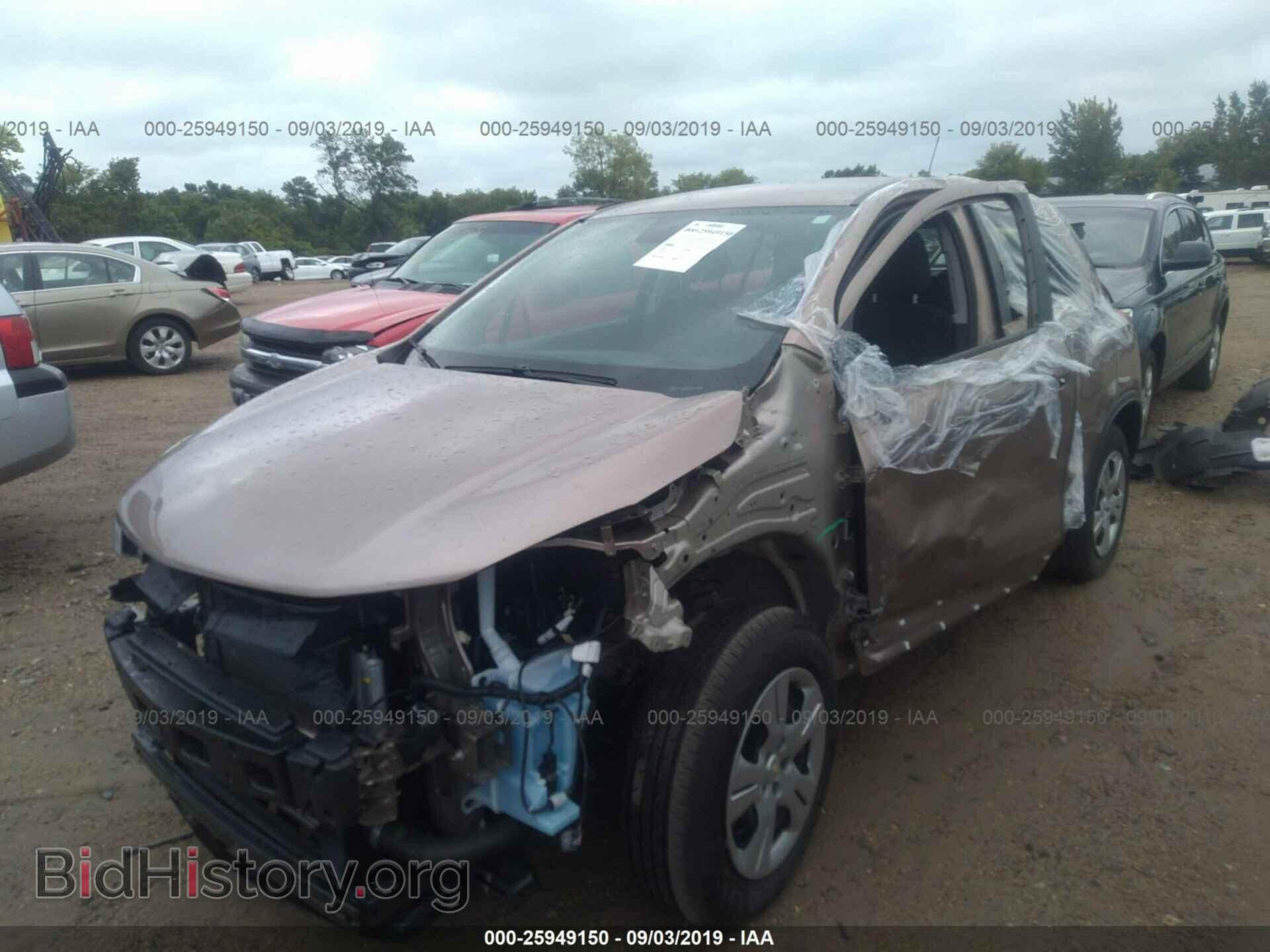 2019 CHEVROLET TRAX - VIN: 3GNCJKSB3KL111868 - Photo 2