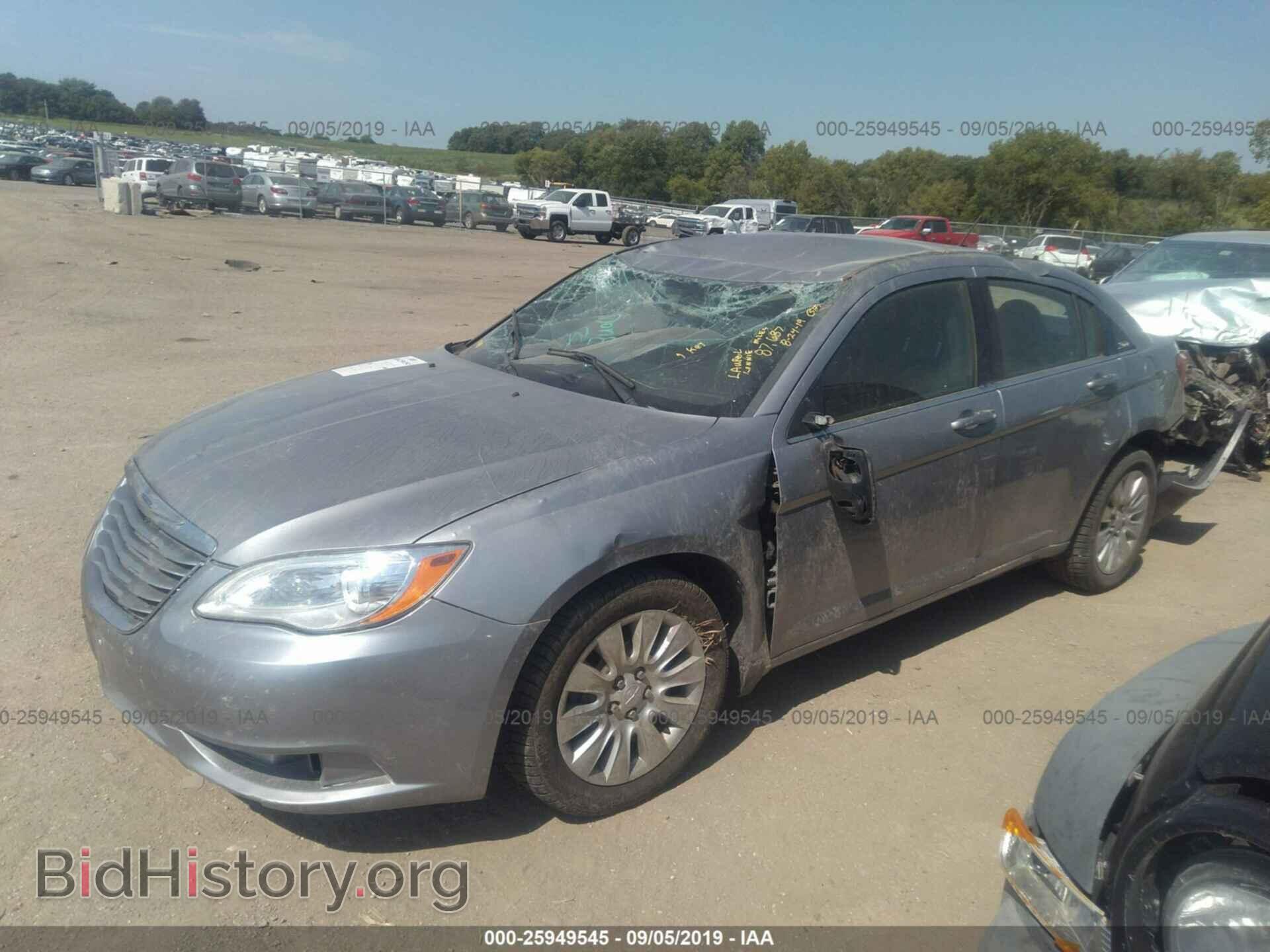 2014 CHRYSLER 200 - VIN: 1C3CCBAB1EN206507 - Фото 2