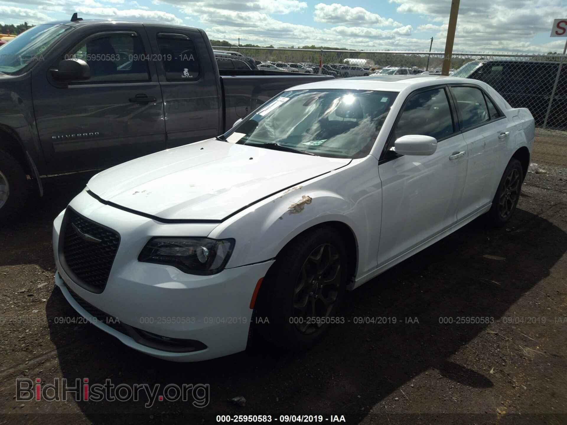 2016 CHRYSLER 300 - VIN: 2C3CCAGG3GH282996 - Фото 2