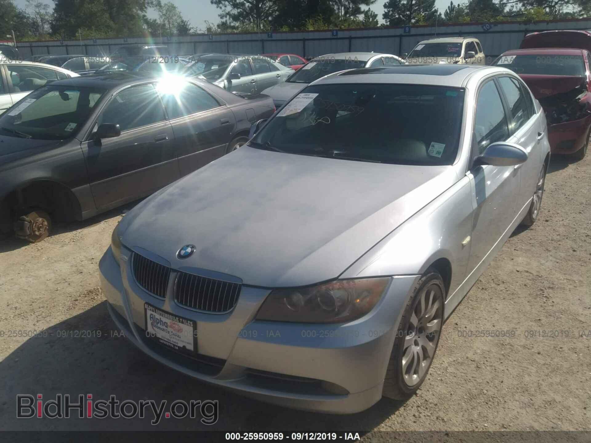 2006 BMW 330 - VIN: WBAVB33576KS33408 - Фото 2