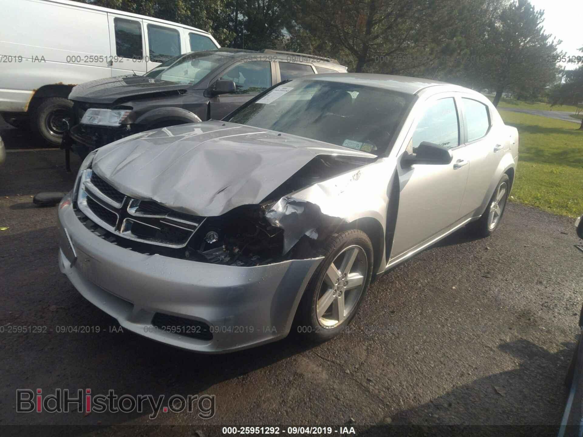 2011 DODGE AVENGER - VIN: 1B3BD4FB6BN592184 - Фото 2