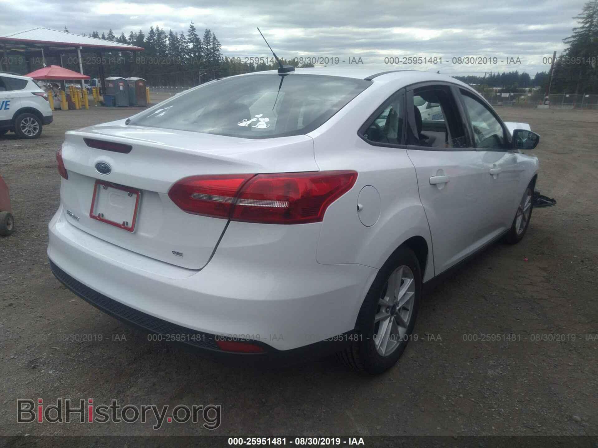 2017 FORD FOCUS - VIN: 1FADP3F26HL296424 - Фото 4