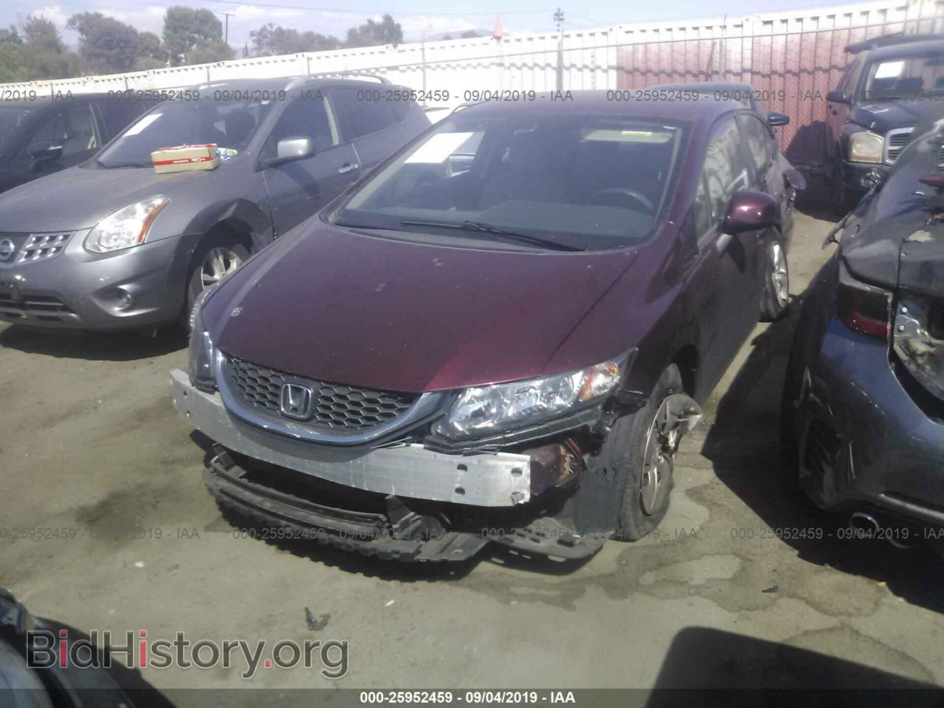 2013 HONDA CIVIC - VIN: 2HGFB2F58DH570849 - Photo 2