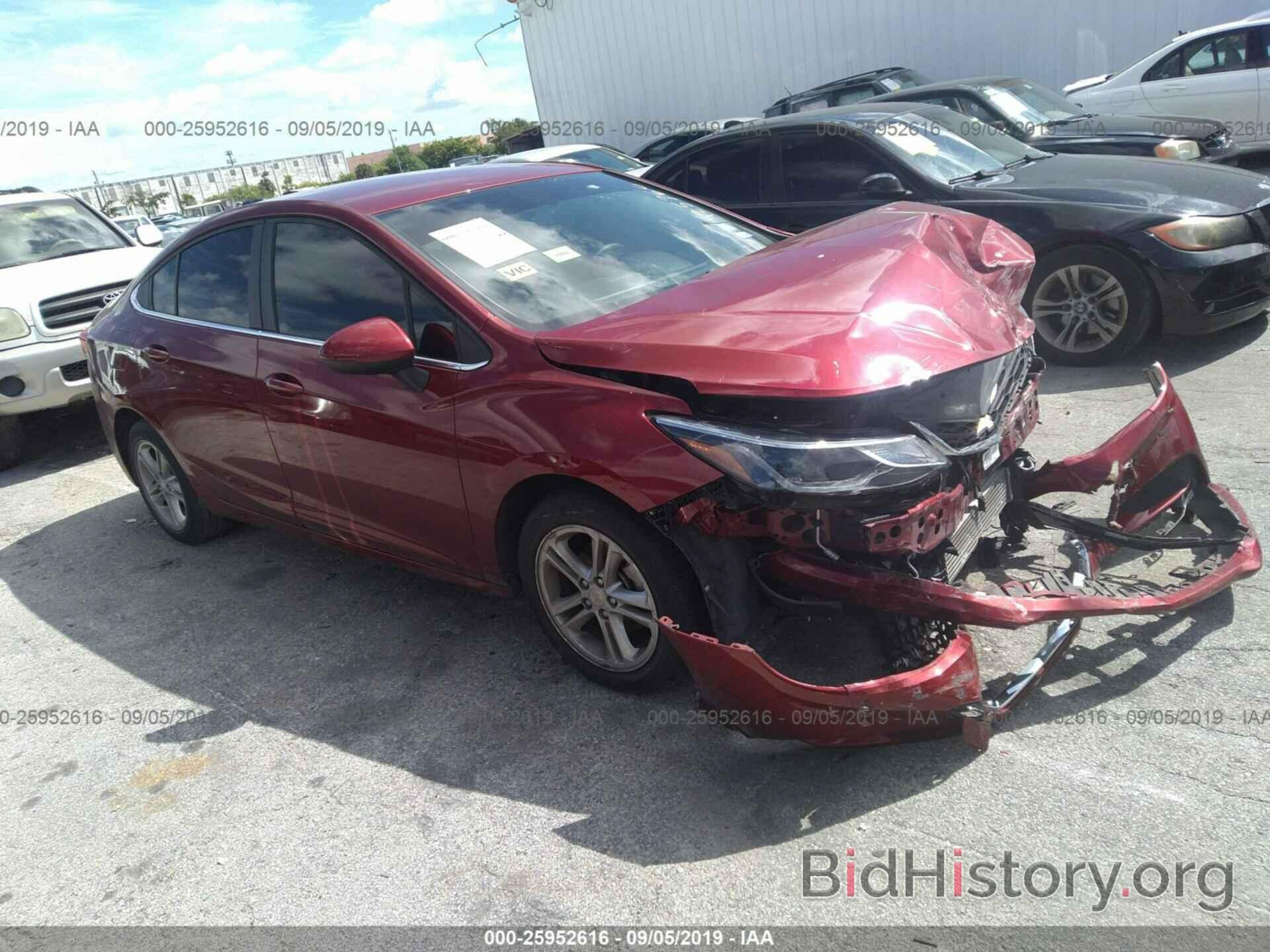 Photo 1G1BE5SMXJ7125760 - CHEVROLET CRUZE 2018