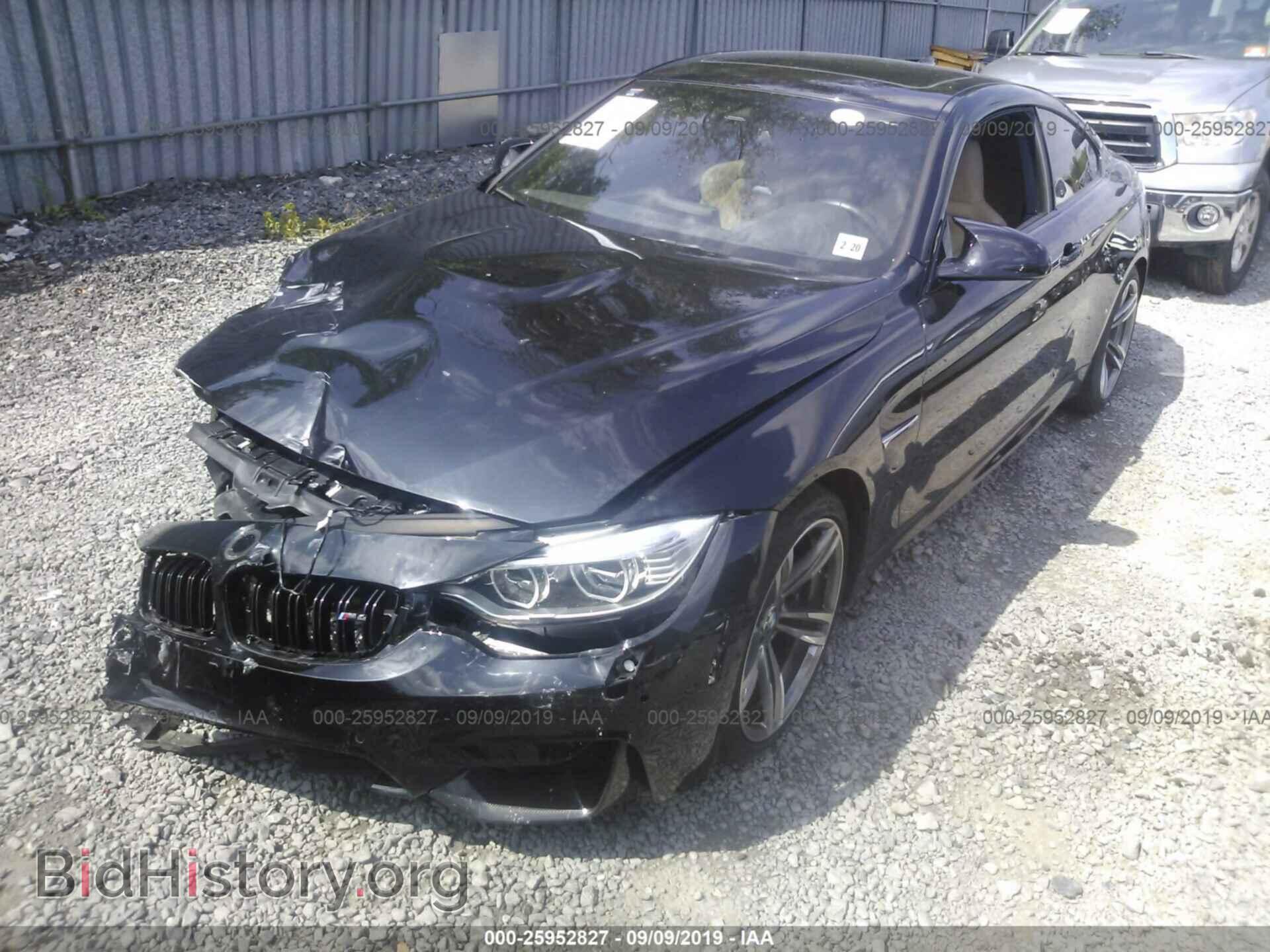 2015 BMW M4 - VIN: WBS3R9C57FK331629 - Фото 2