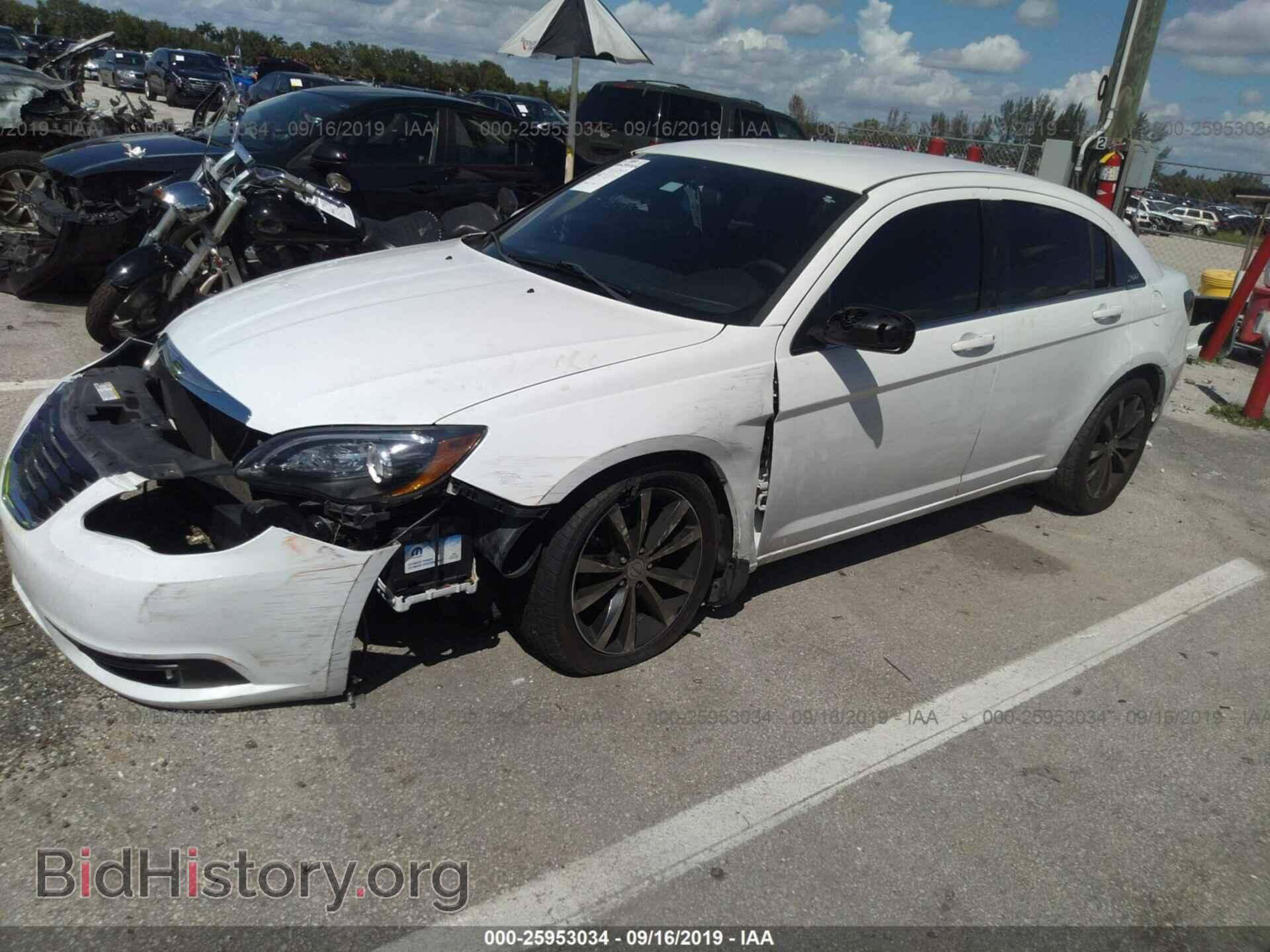 2013 CHRYSLER 200 - VIN: 1C3CCBBB5DN701466 - Photo 2