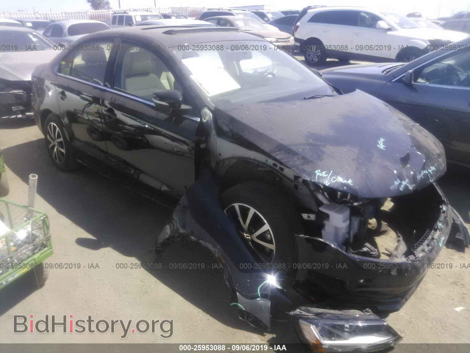 Фотография 3VWDB7AJ4HM201563 - VOLKSWAGEN JETTA 2017