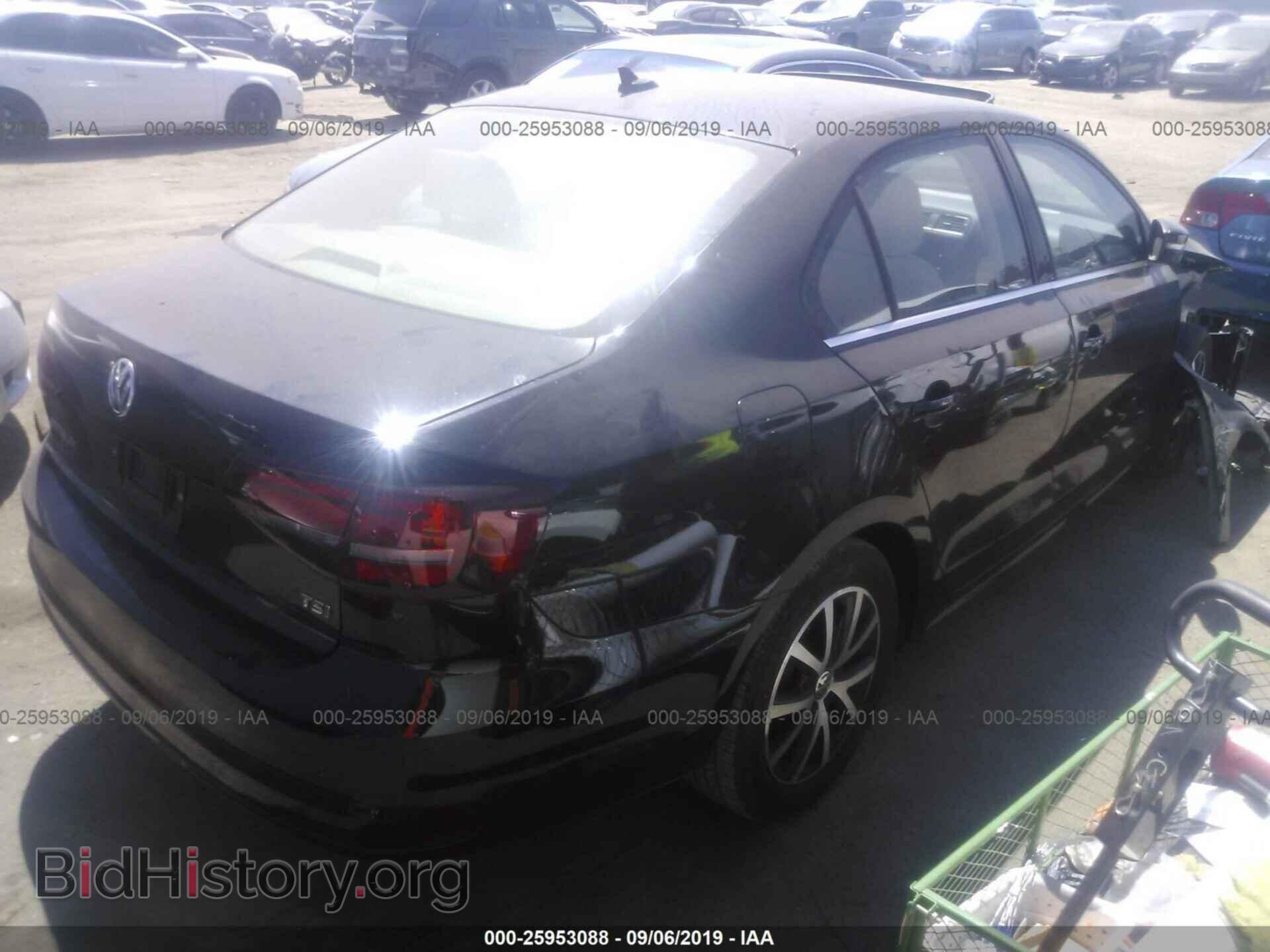 2017 VOLKSWAGEN JETTA - VIN: 3VWDB7AJ4HM201563 - Фото 4