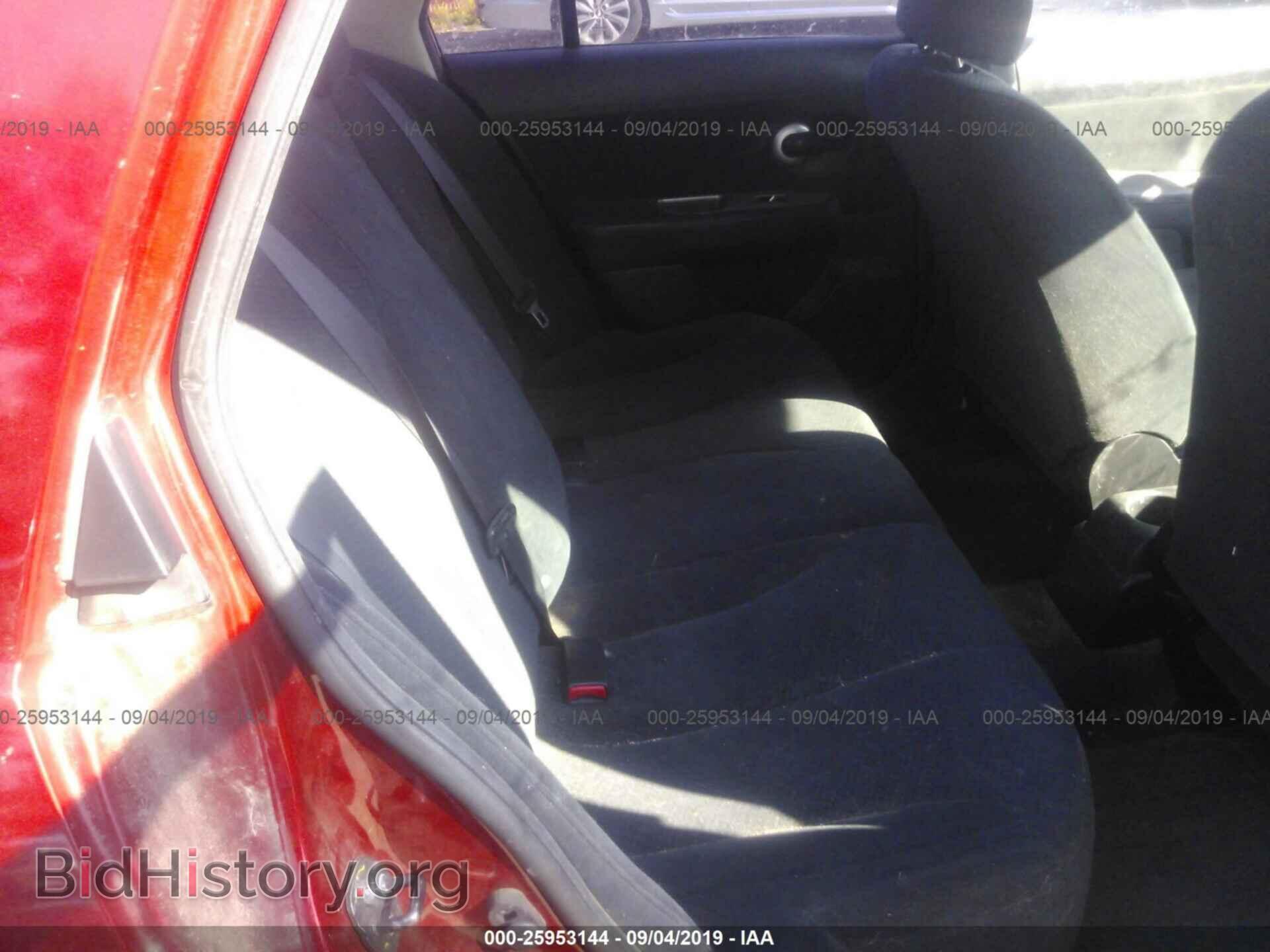 2010 NISSAN VERSA - VIN: 3N1BC1AP3AL438777 - Фото 8