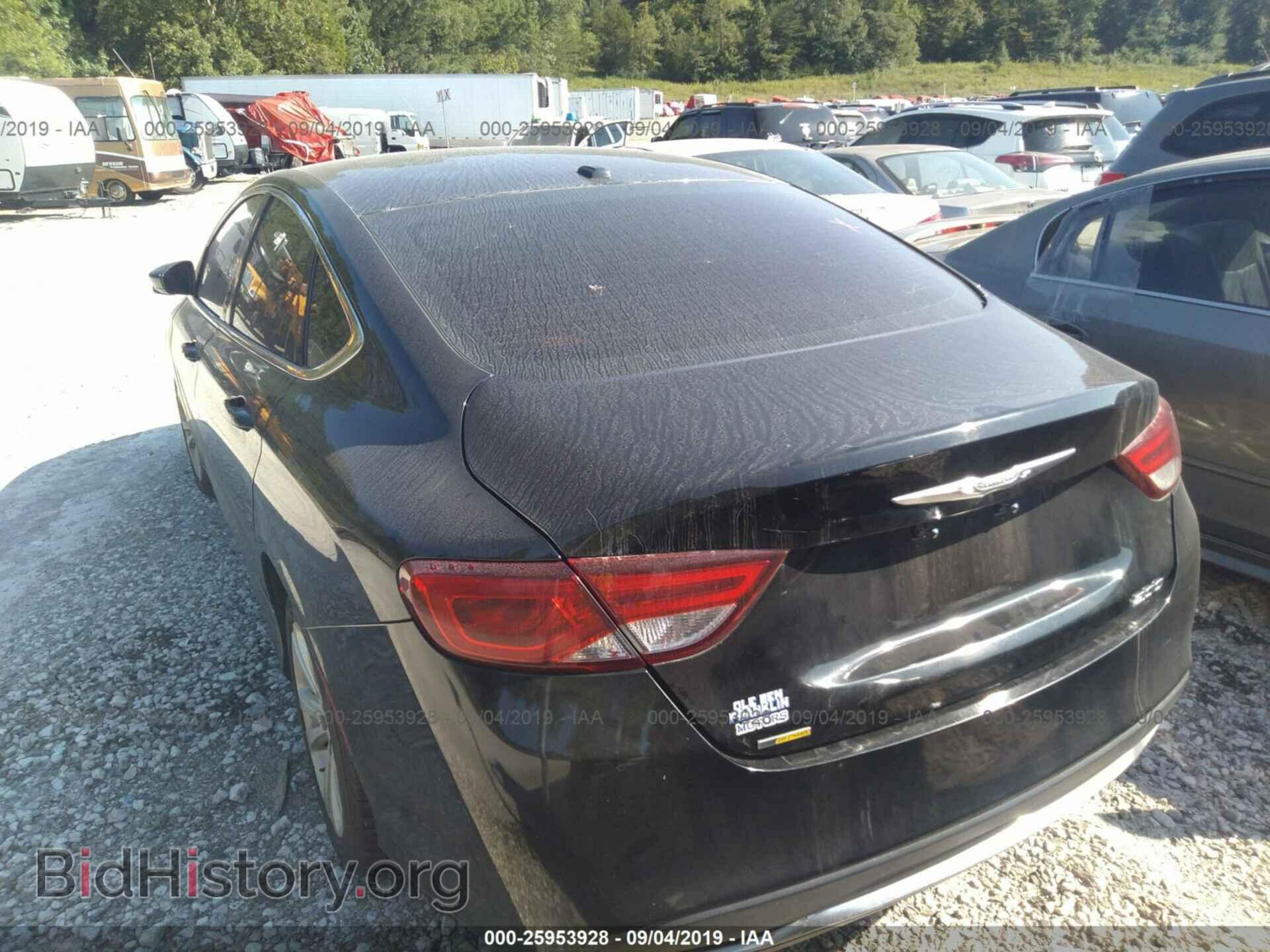 2015 CHRYSLER 200 - VIN: 1C3CCCABXFN607030 - Photo 3