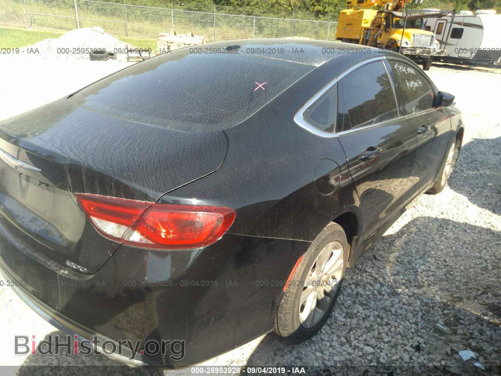 2015 CHRYSLER 200 - VIN: 1C3CCCABXFN607030 - Photo 4