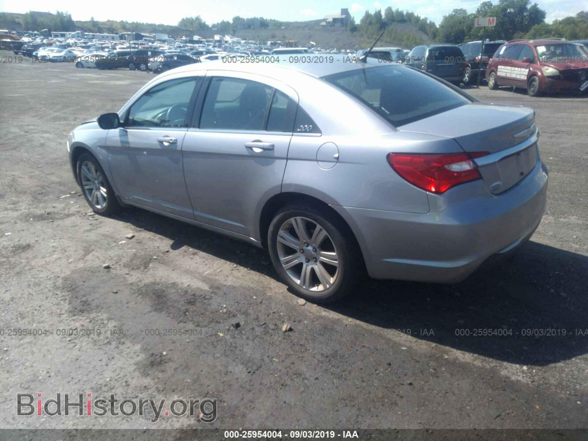 2013 CHRYSLER 200 - VIN: 1C3CCBAB1DN764758 - Photo 3