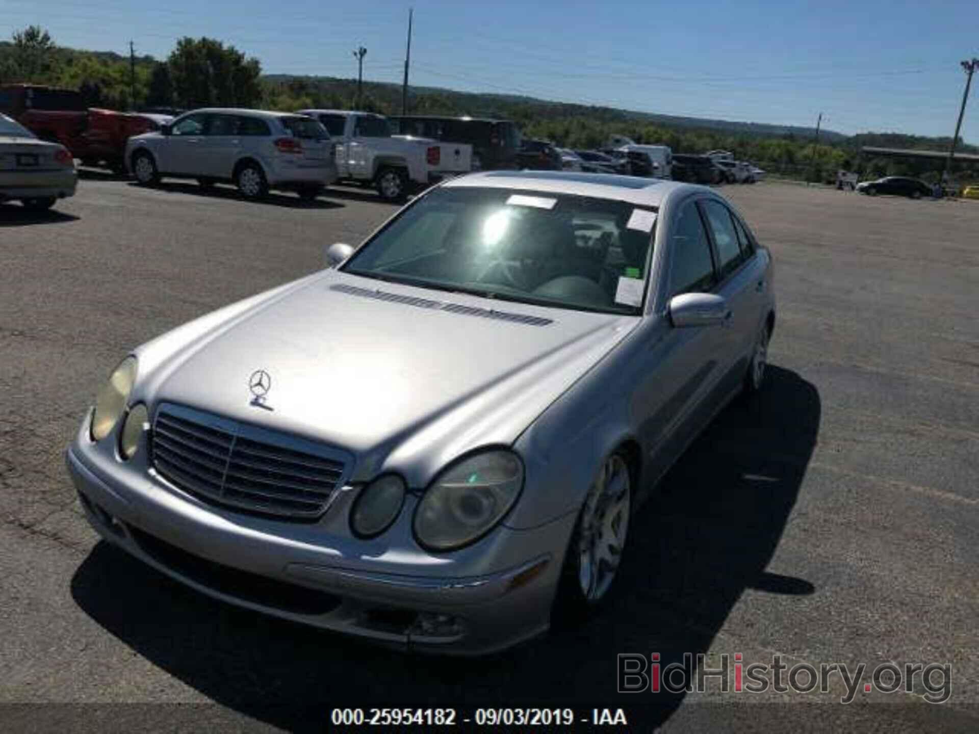 Photo WDBUF70J83A280443 - MERCEDES-BENZ E 2003