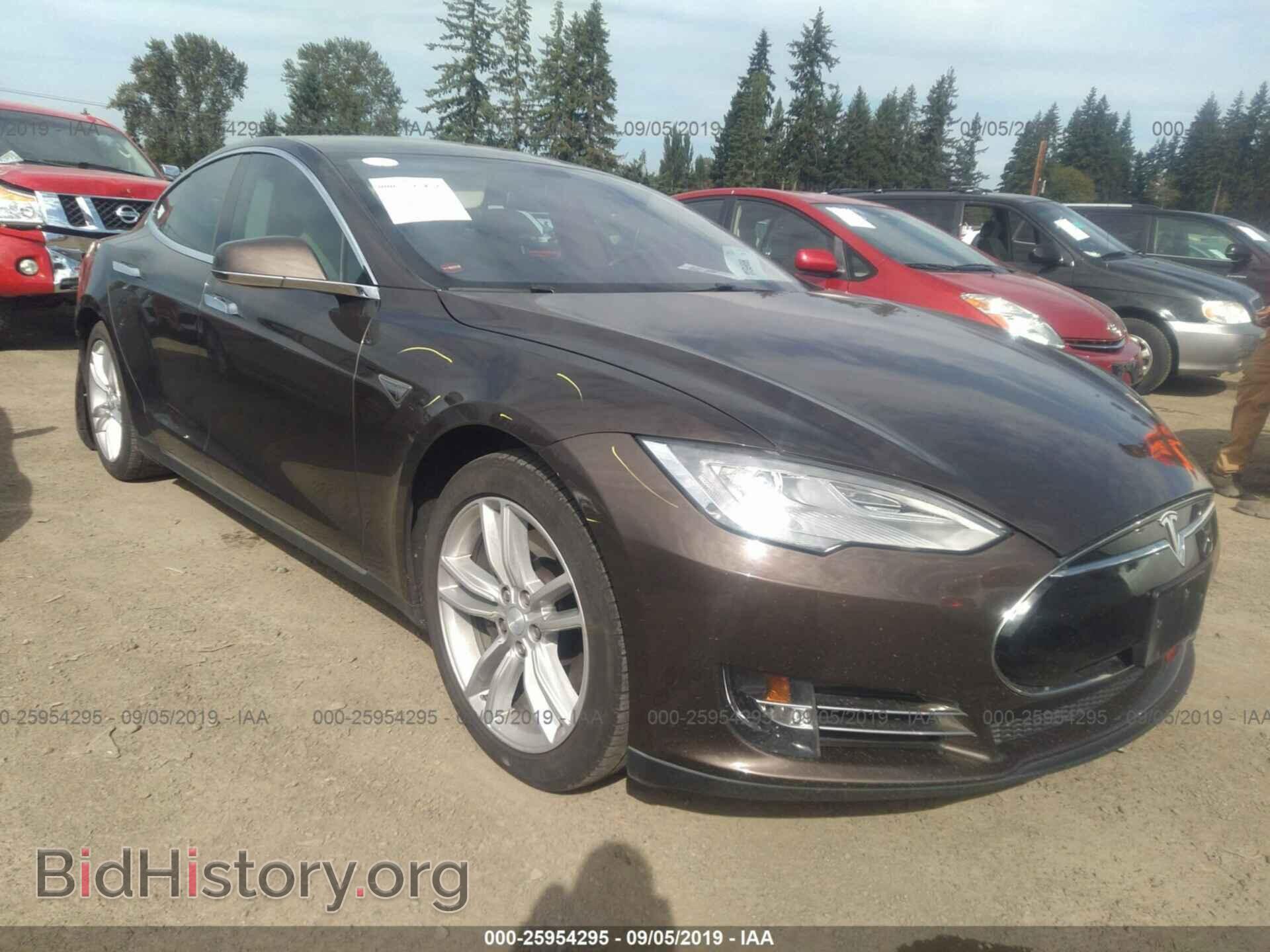 Фотография 5YJSA1CN2DFP20345 - TESLA MODEL S 2013